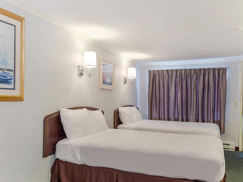 Americas Best Value Inn & Suites-Hyannis/Cape Cod