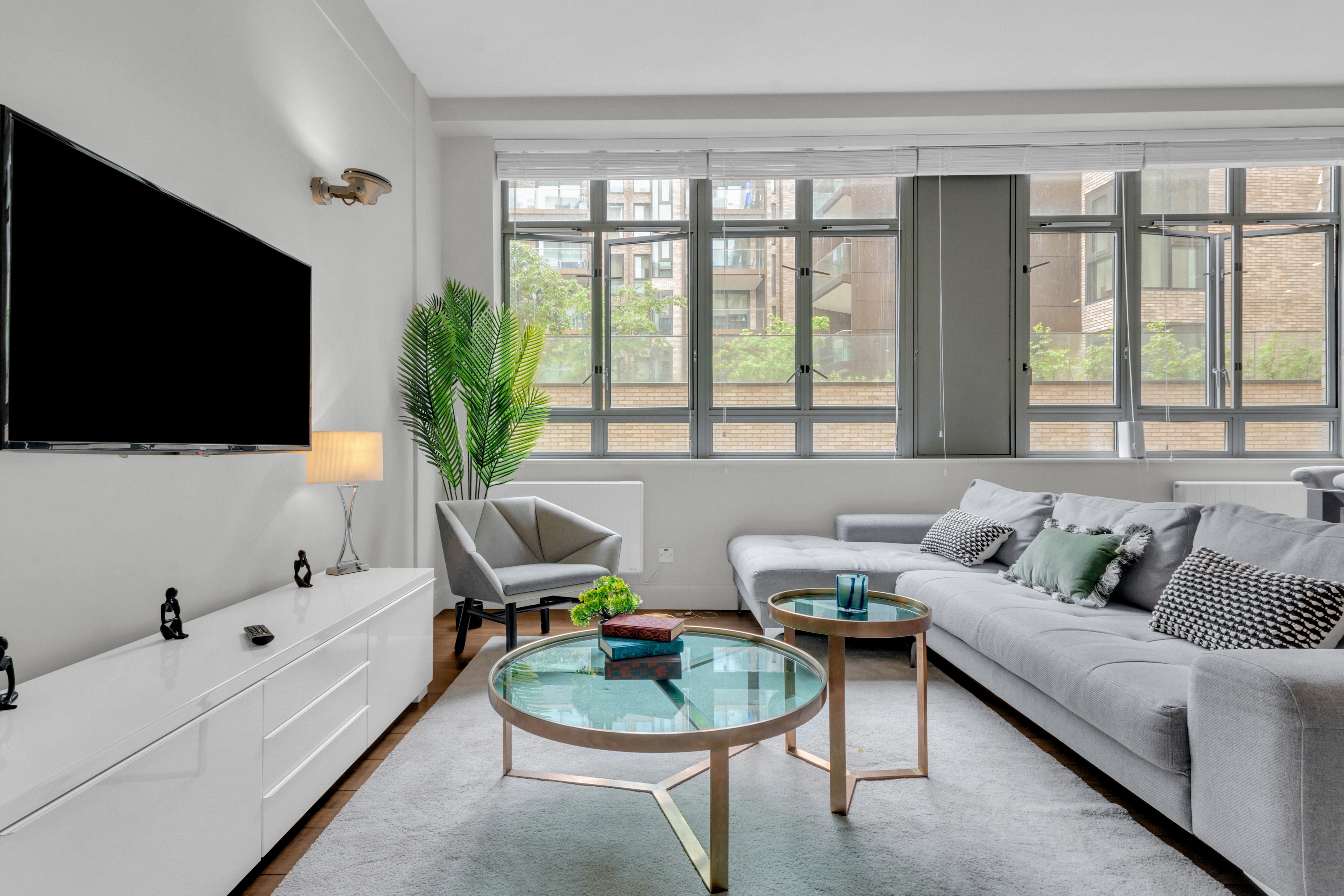 Luxurious Lawrence House Serviced Apartment