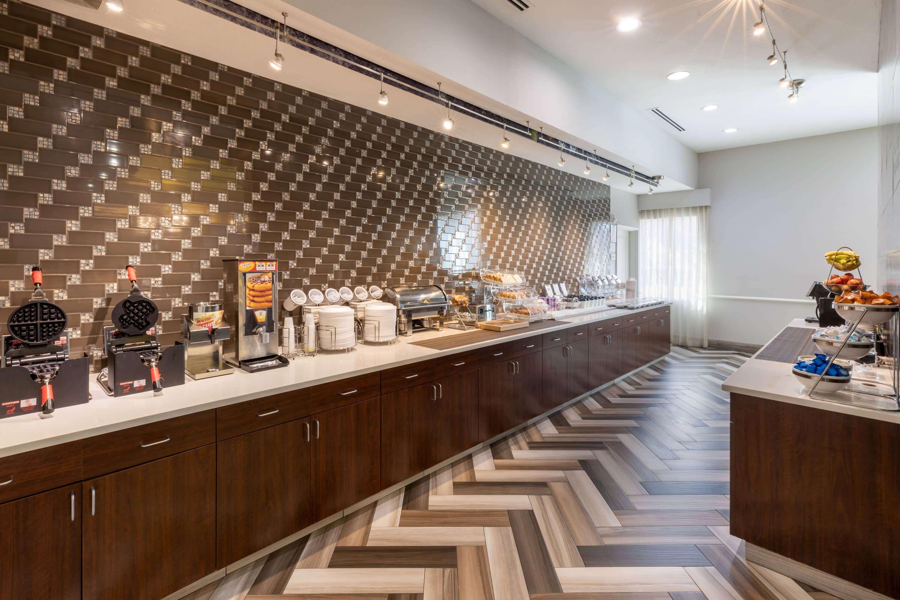 La Quinta Inn Suites By Wyndham Houston Nw Beltway
