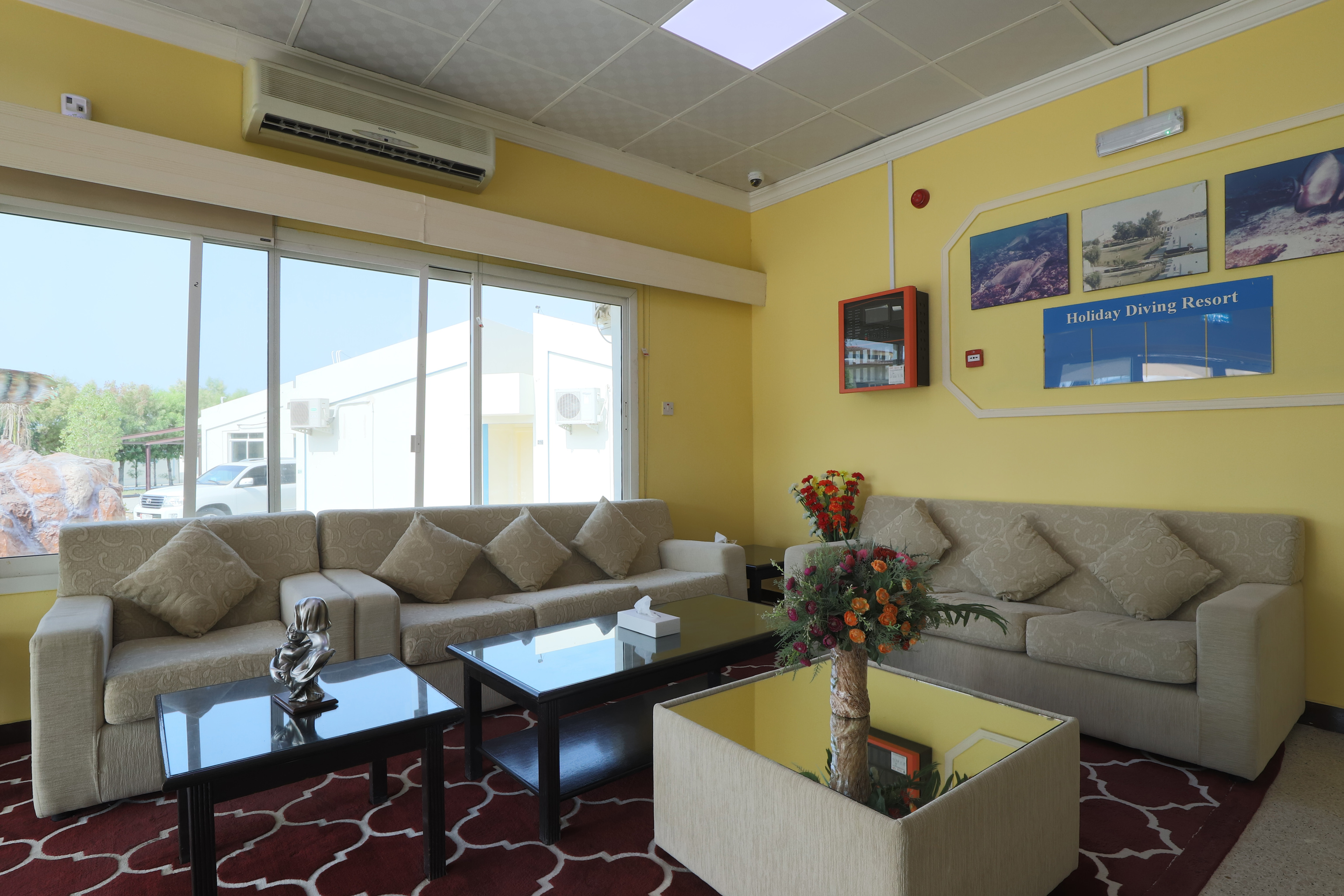 Capital O 224 Holiday Beach Resort