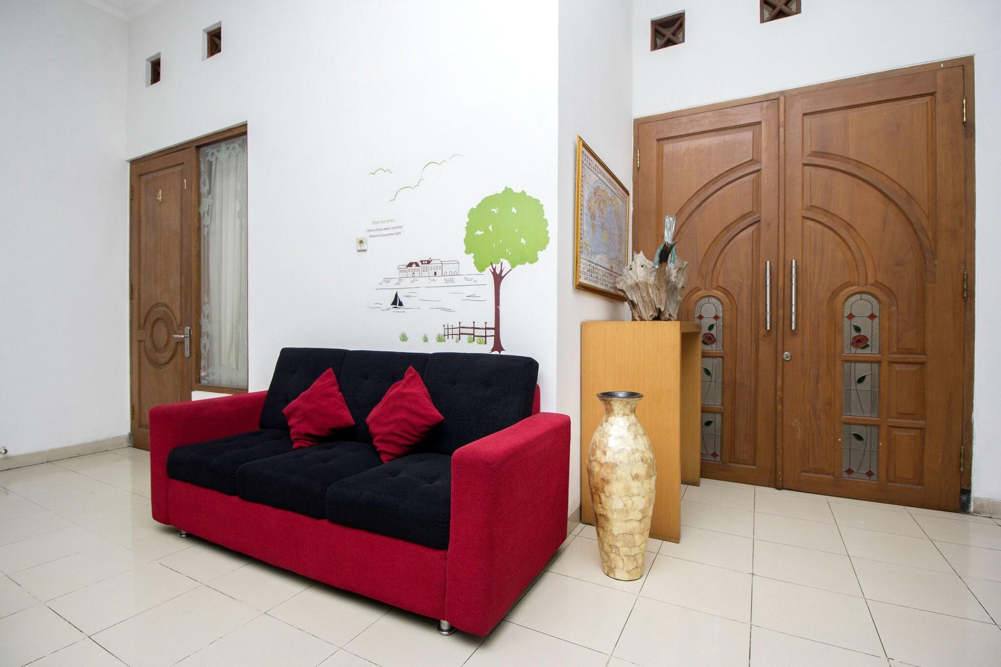OYO 1061 Aliya Homestay