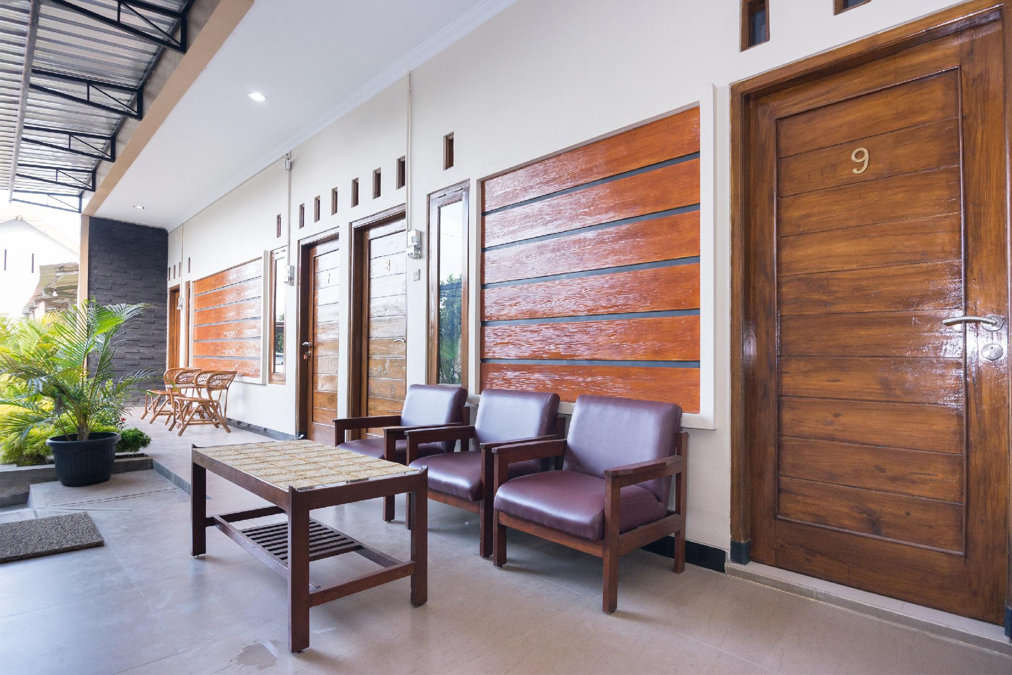 OYO 1226 Al Abror Homestay