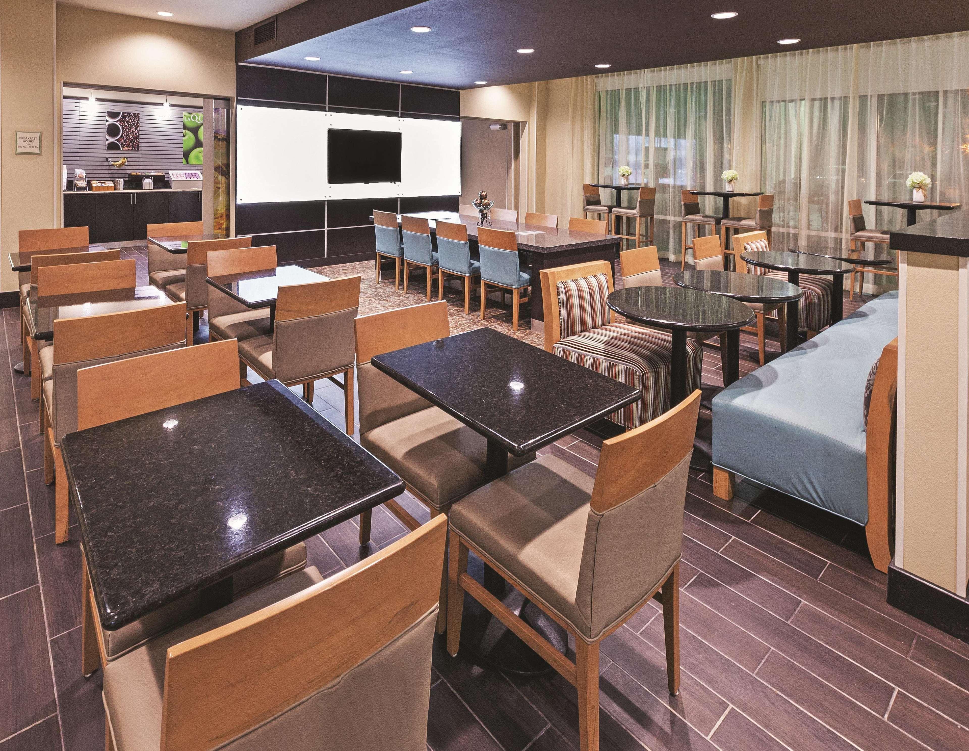 La Quinta Inn Suites Wichita Falls Msu Area