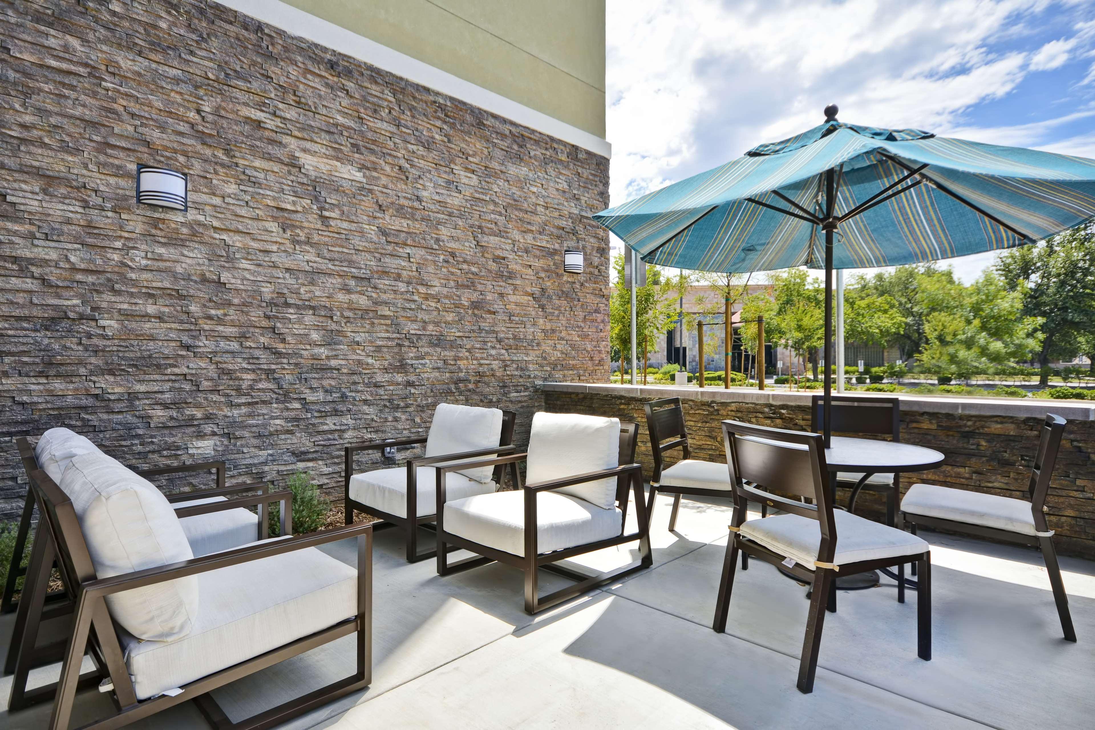 Hyatt Place Fresno