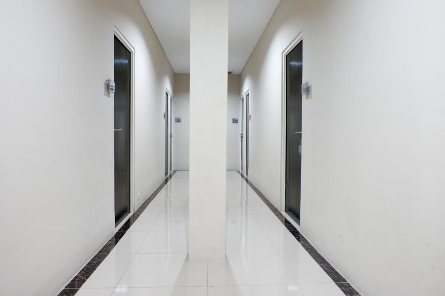RedDoorz near Java Supermall Semarang