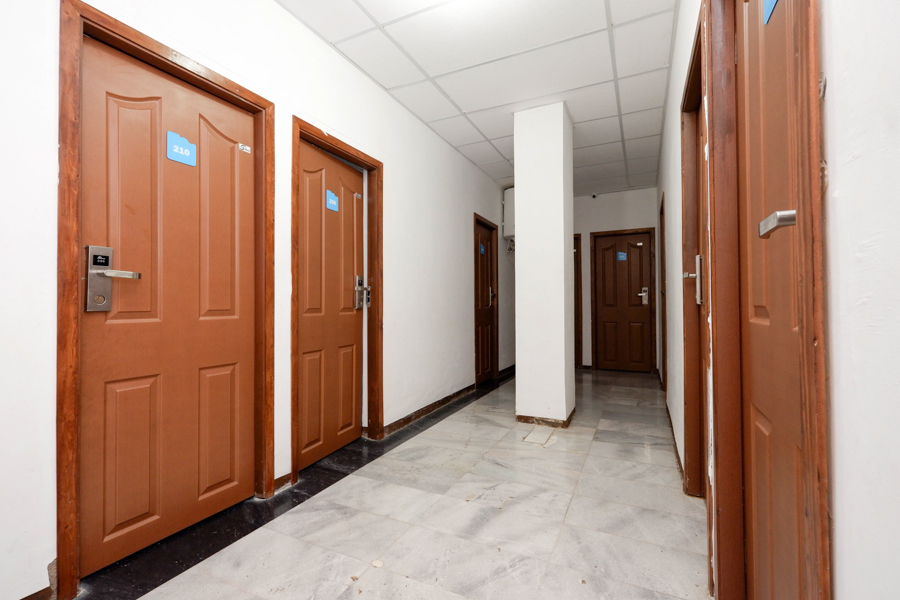 RedDoorz near Kota Lama Semarang