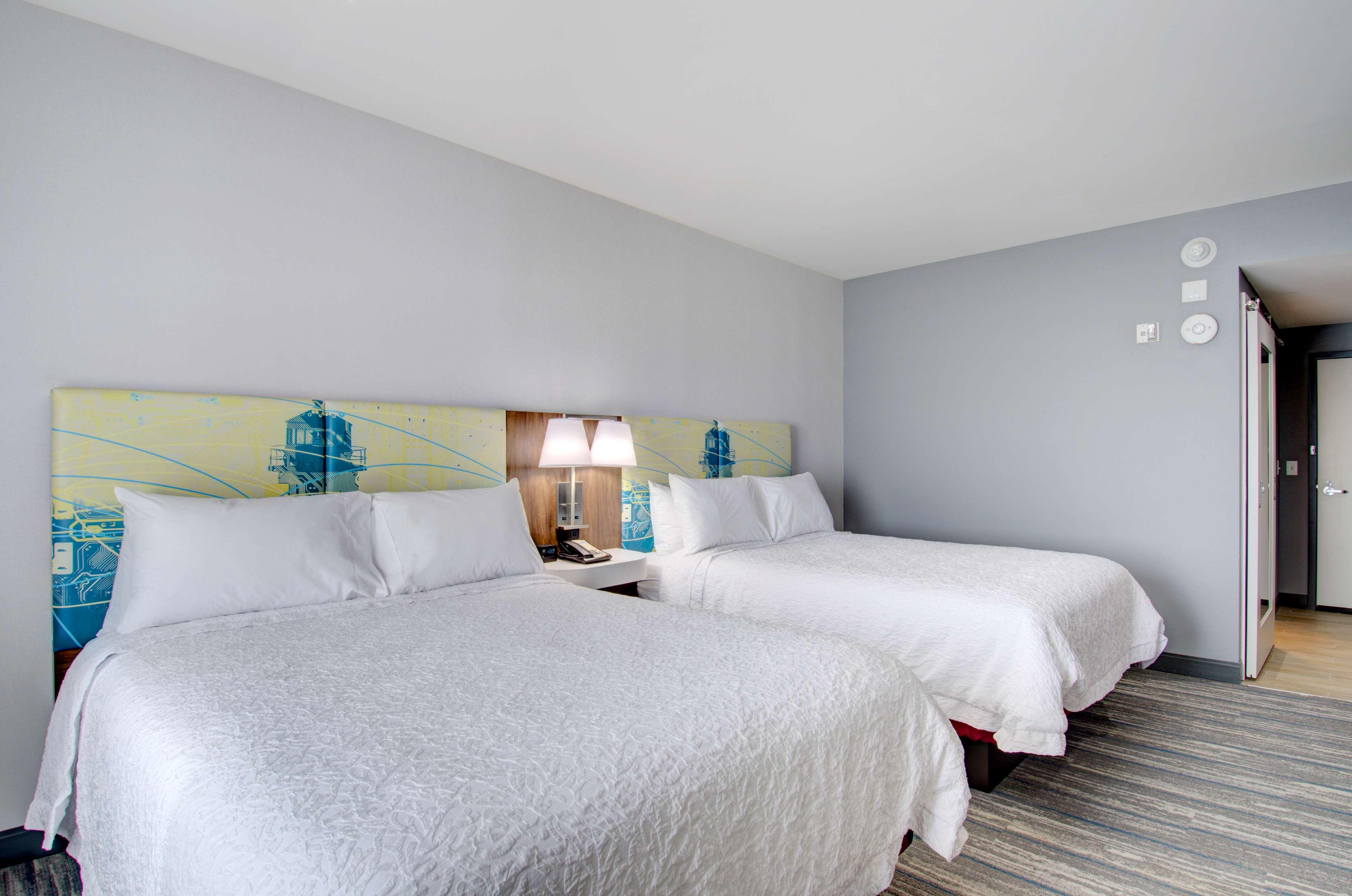 Hampton Inn & Suites Portland West