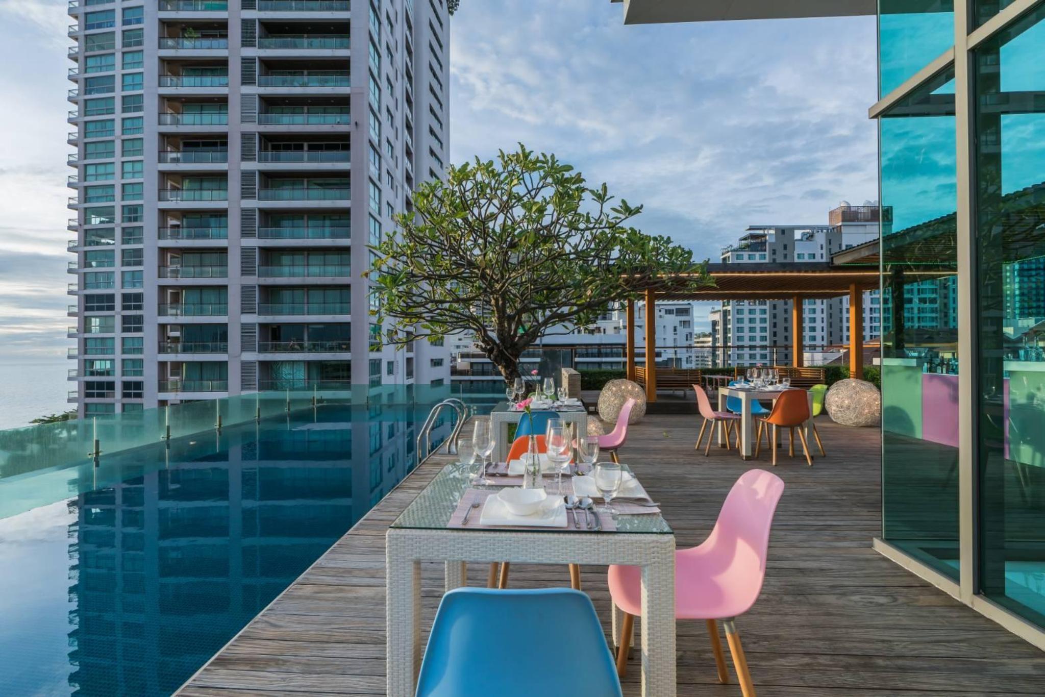 SEVEN ZEA CHIC HOTEL