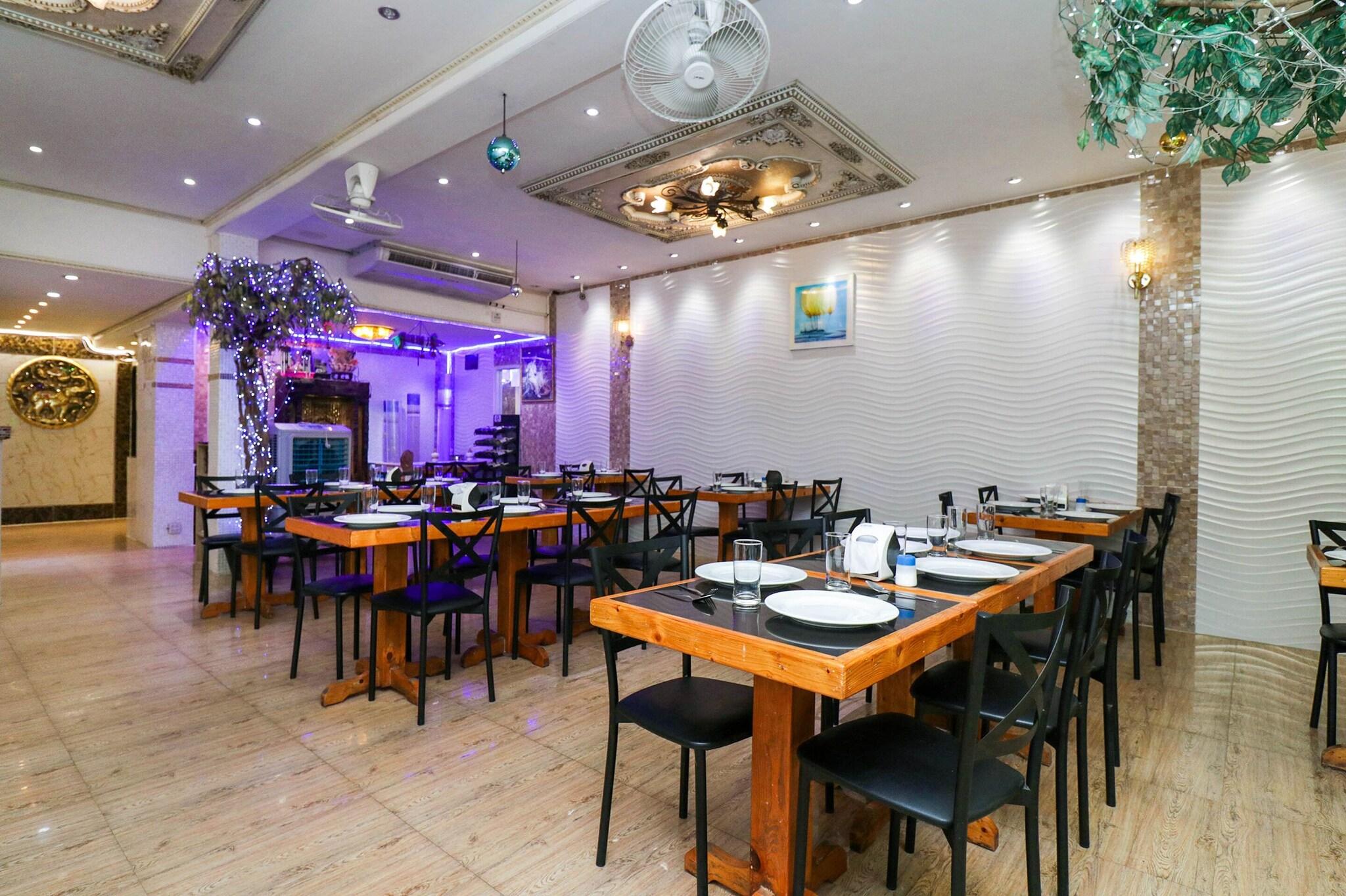 Natural Beach Hotel And Baan Sila