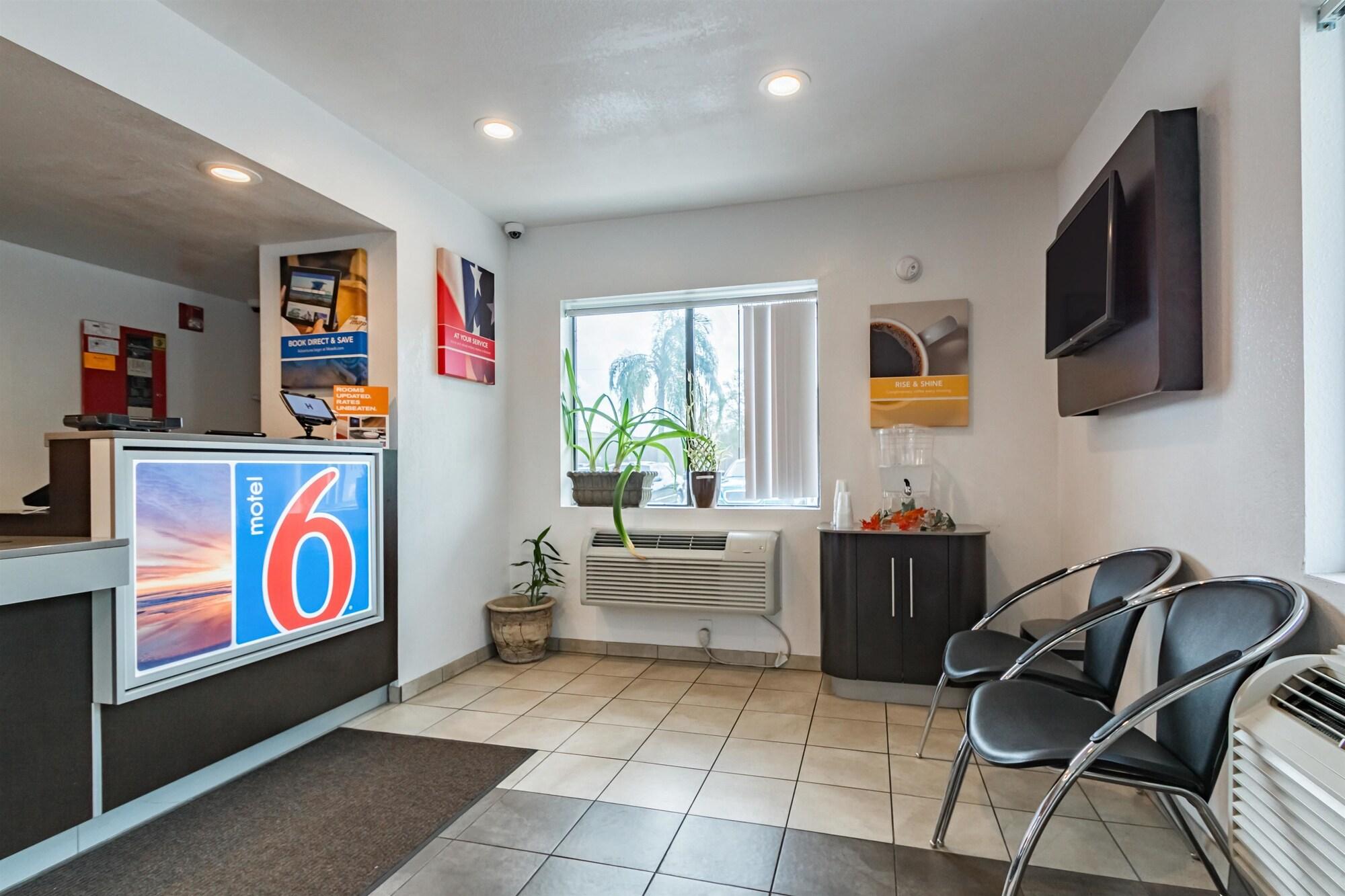 Motel 6 Ft Pierce