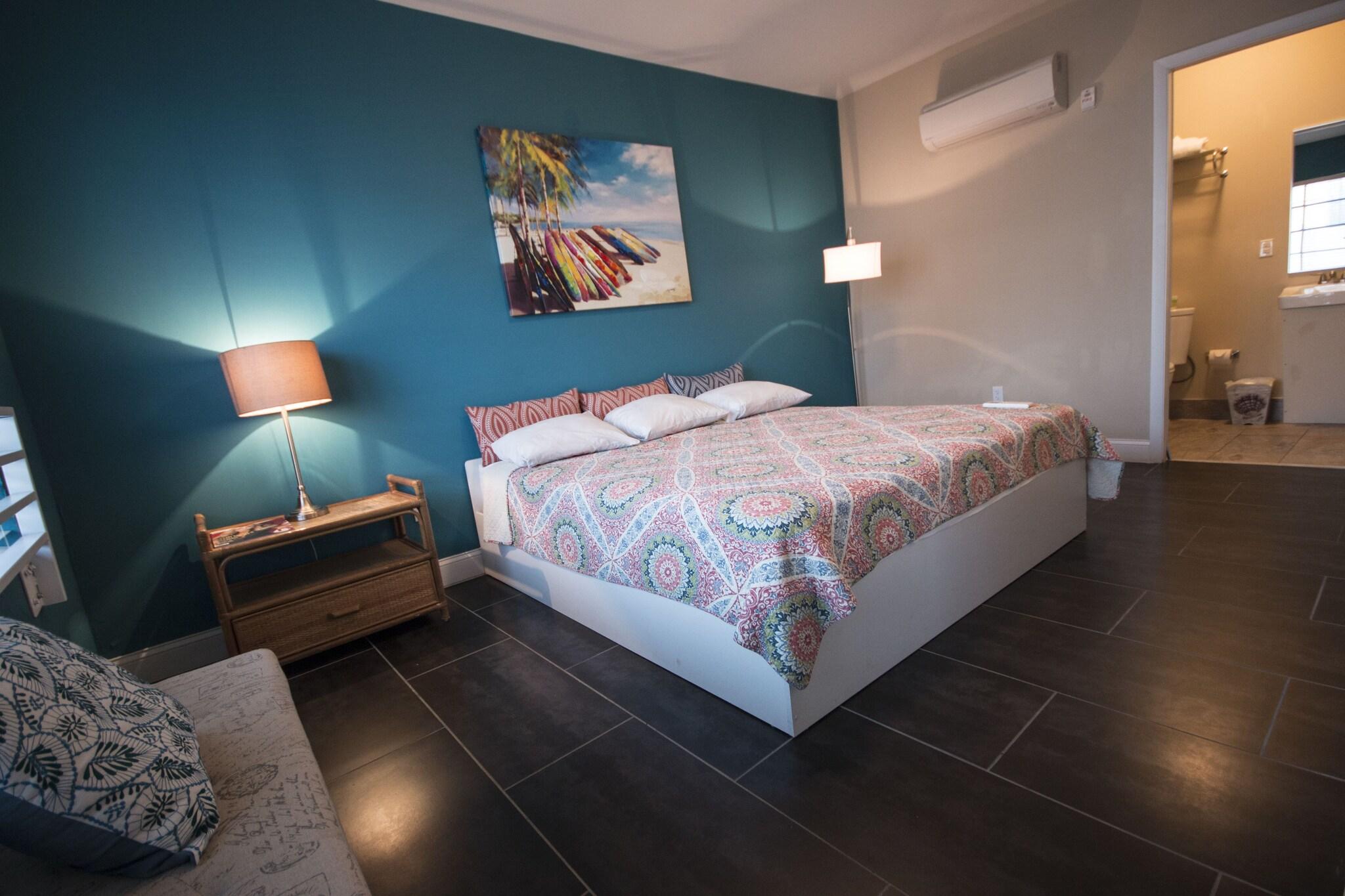 Beds N' Drinks by null