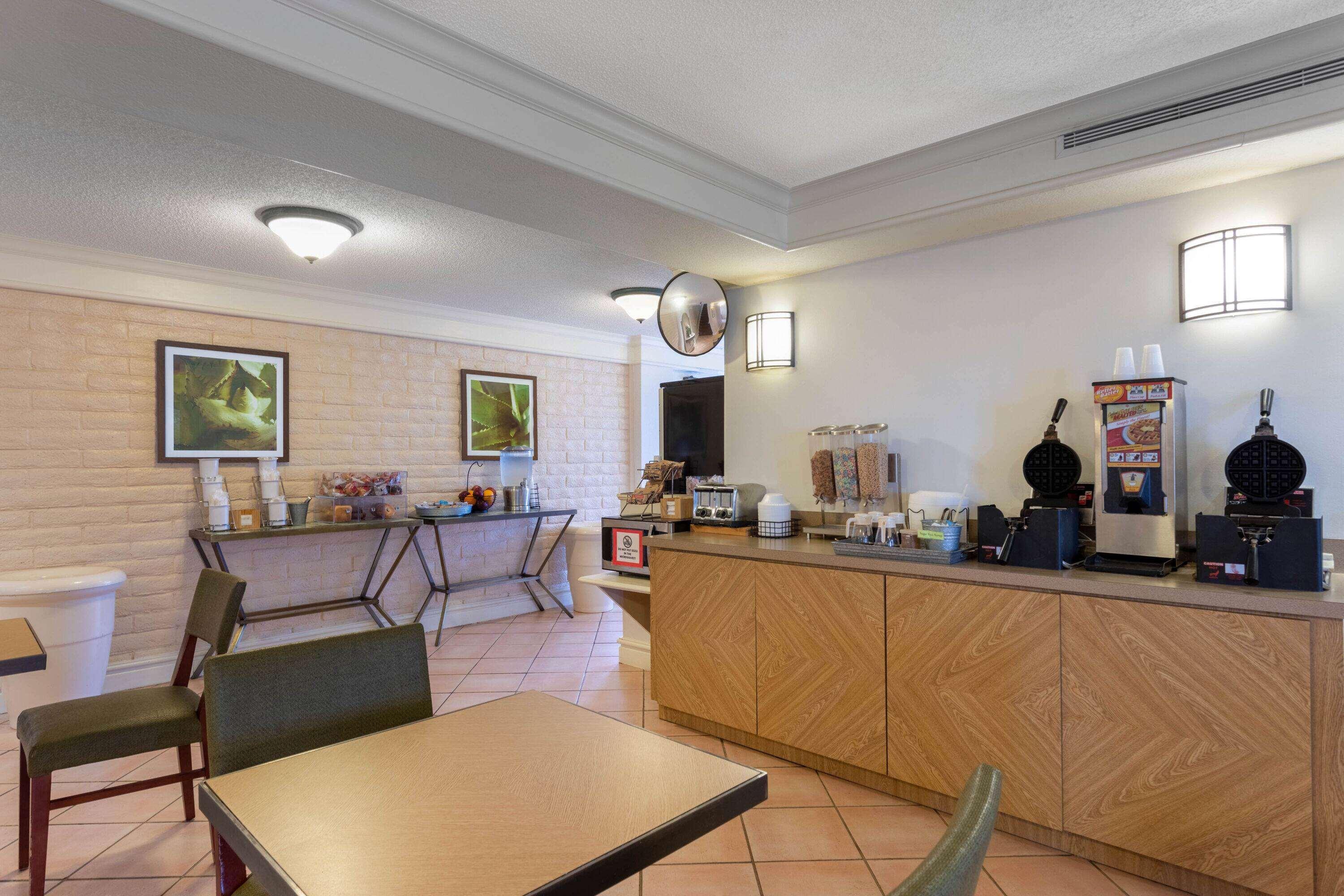 La Quinta Inn By Wyndham Huntsville Research Park