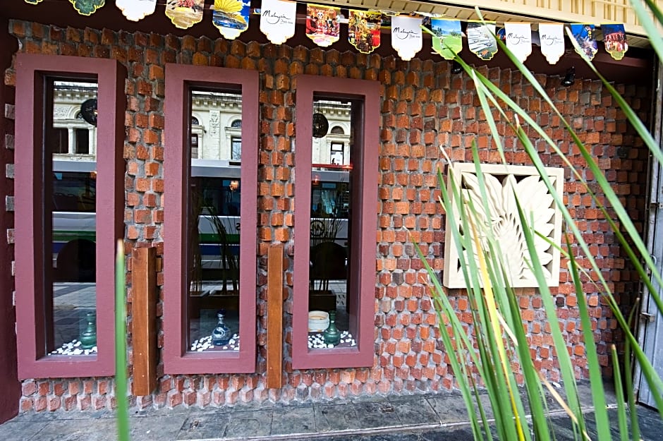 The Explorers Guesthouse And Hostel