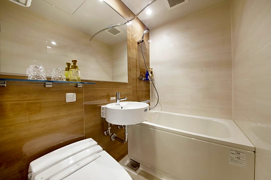 CANDEO HOTELS Tokyo Shimbashi by null