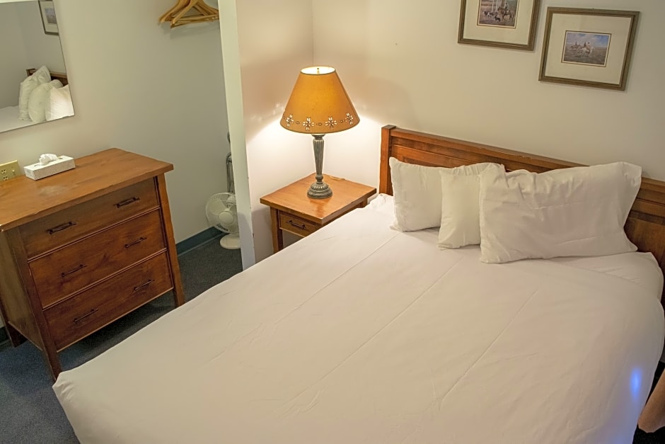 Aspen Village by null