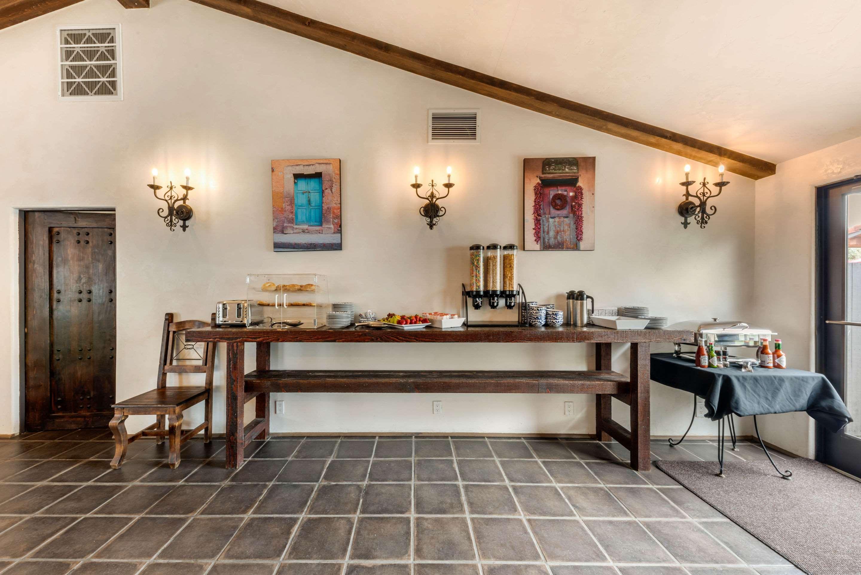 Hacienda De Leal, Bw Signature Collection