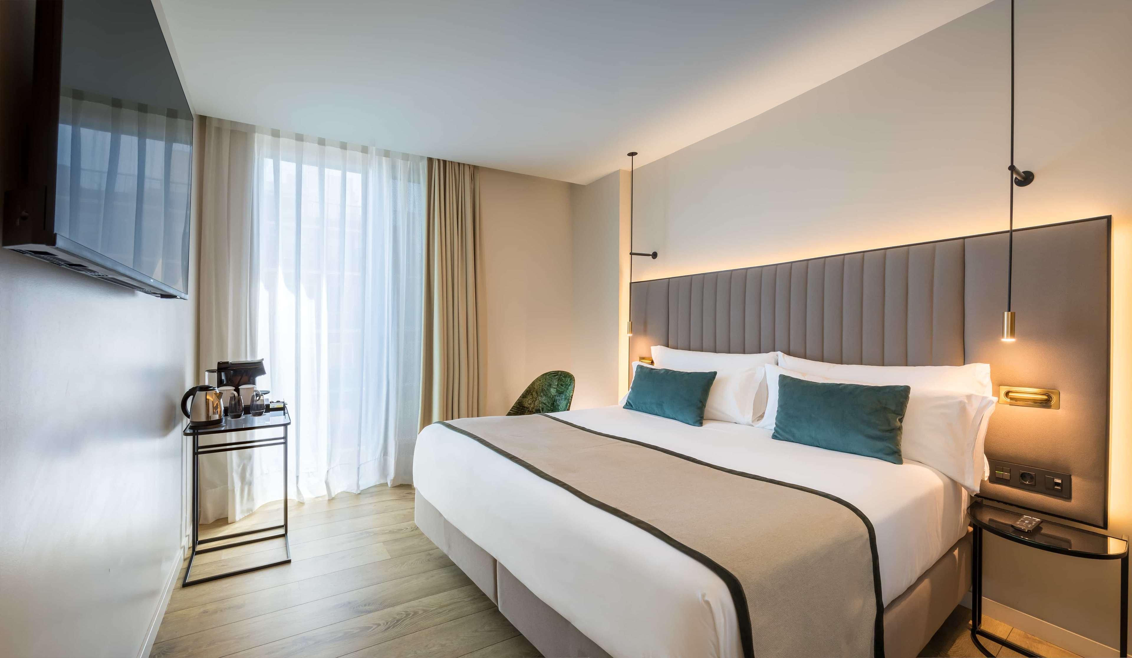 Hotel Occidental Barcelona 1929 by null