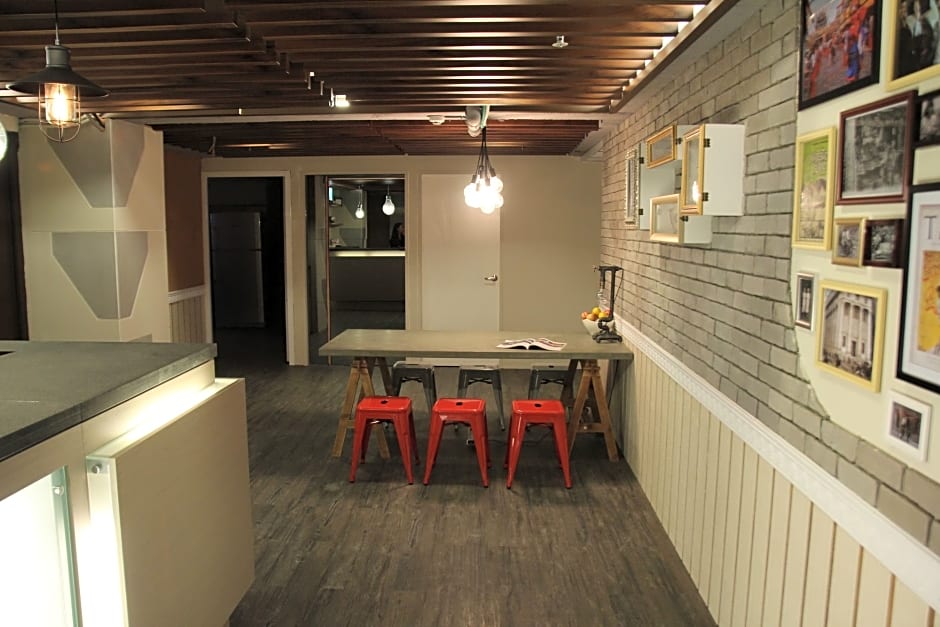 FORMOSA101 HOSTEL
