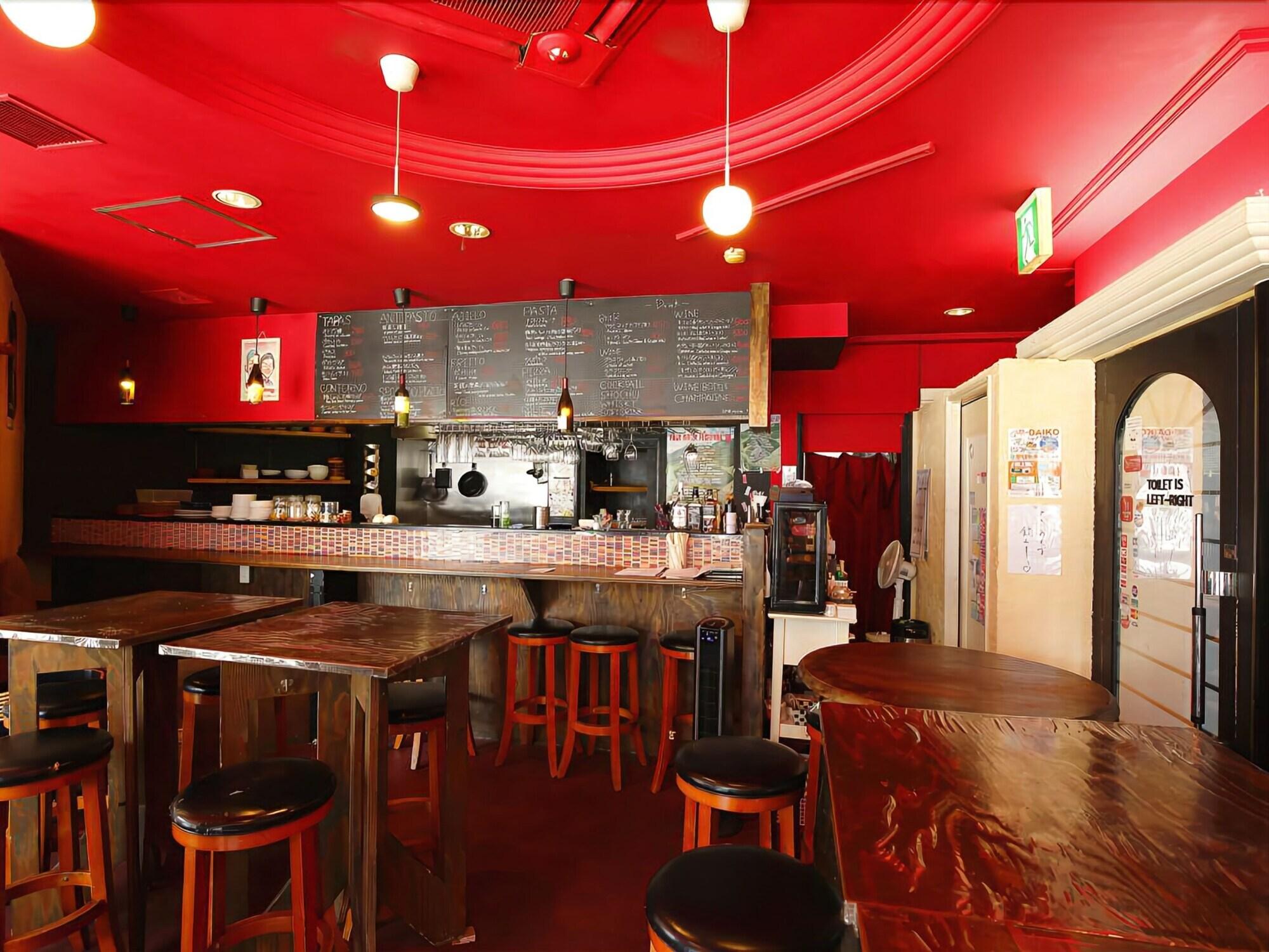 Grampus Inn Osaka