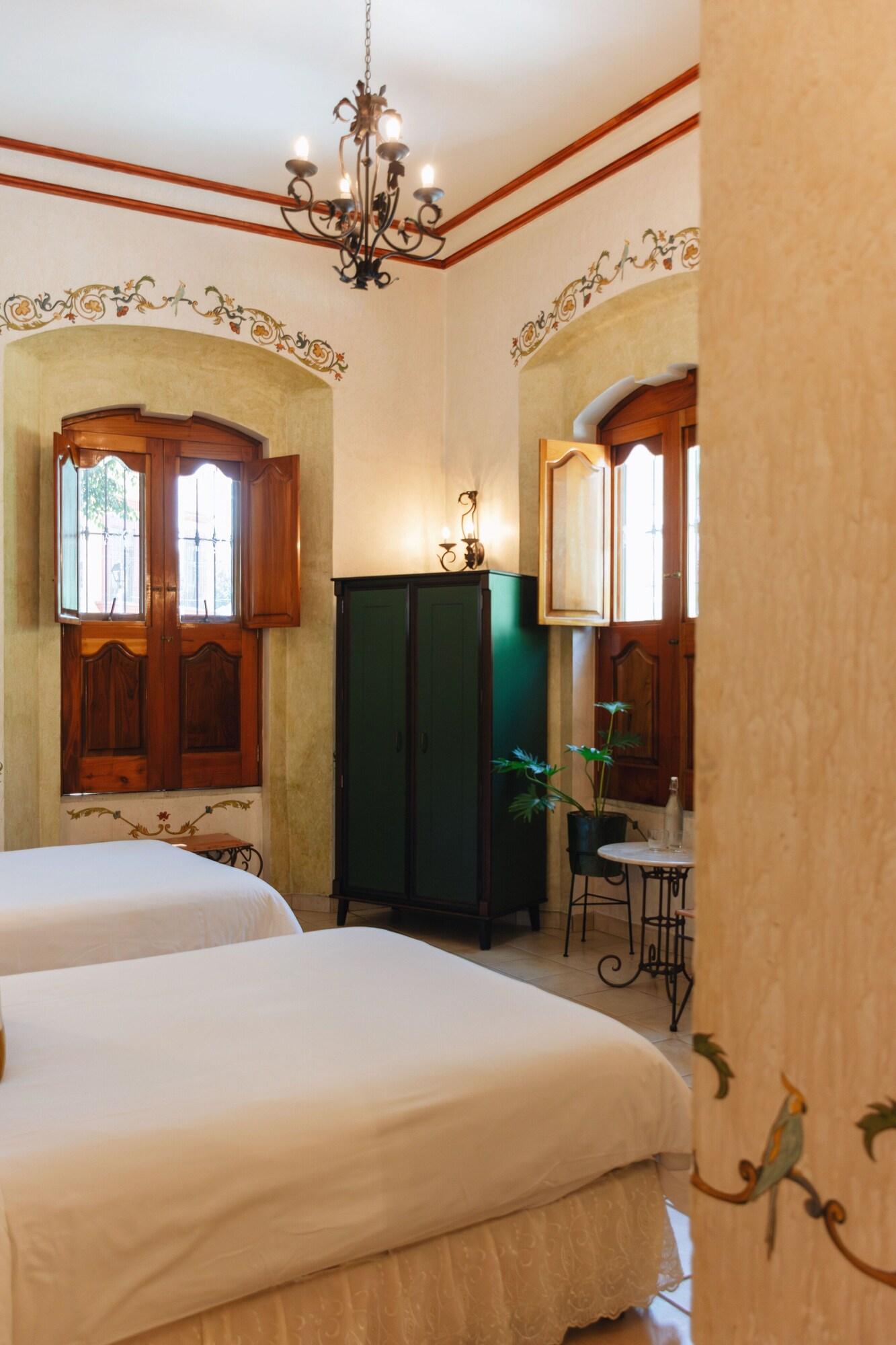 Los Pilares Hotel by null