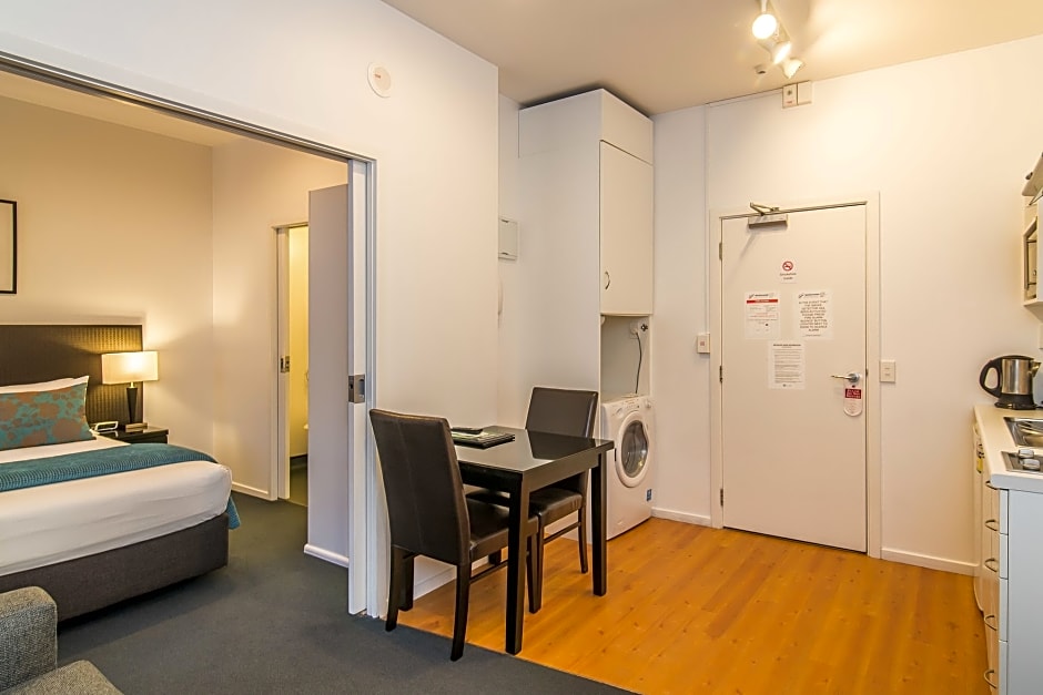Gilmer Apartment Hotel Wellington by null