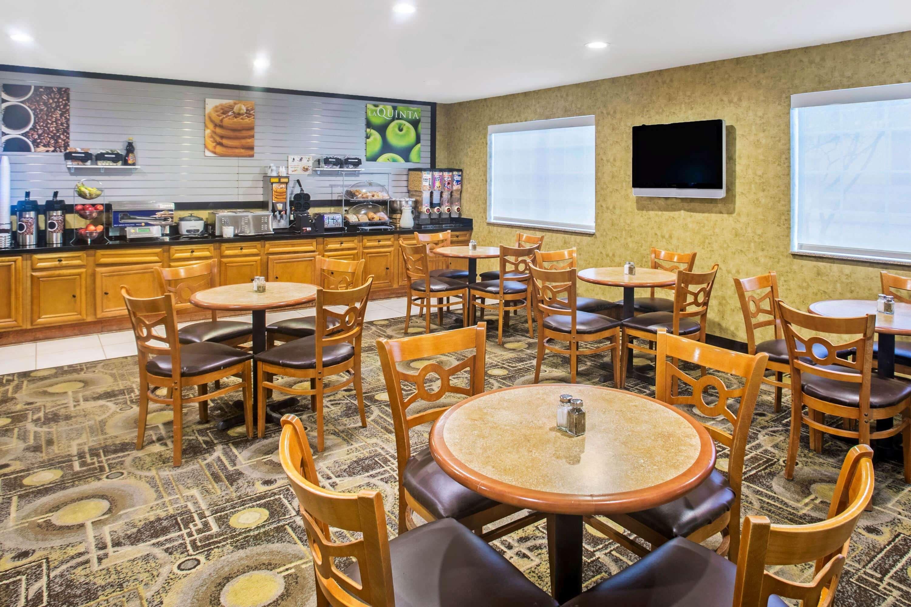 La Quinta Inn Suites By Wyndham Fort Smith