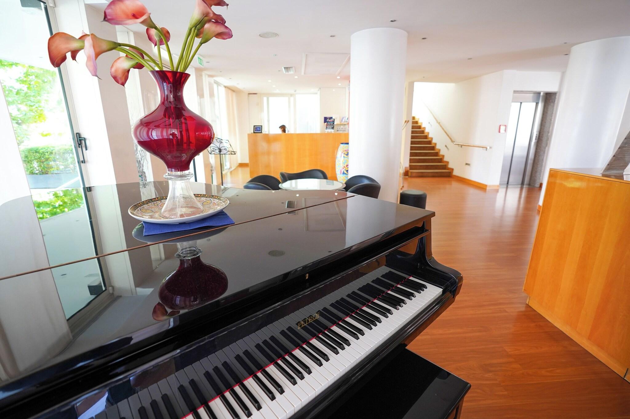 Luxor Rimini - photo