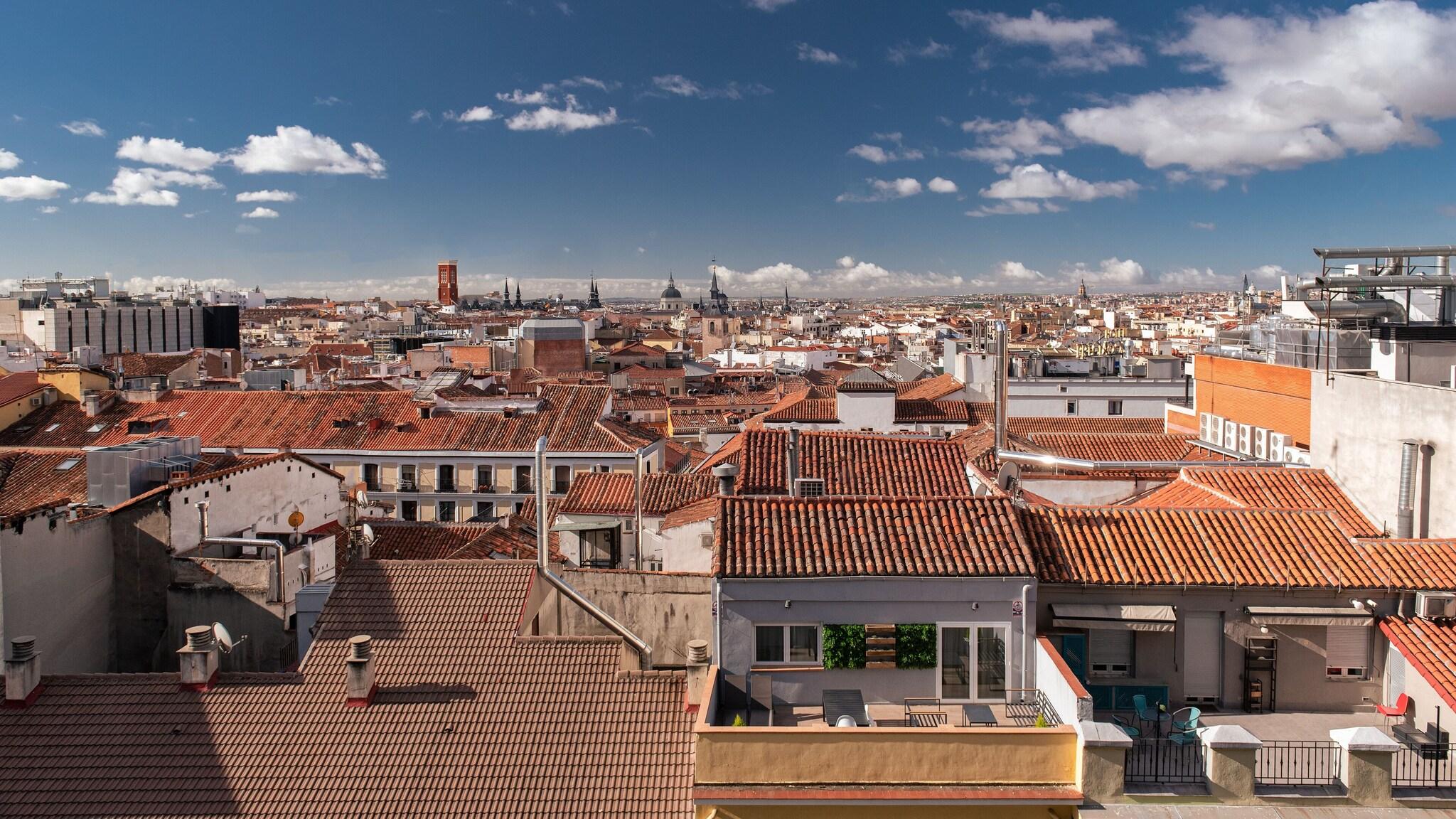 Aloft Madrid Gran Via by null