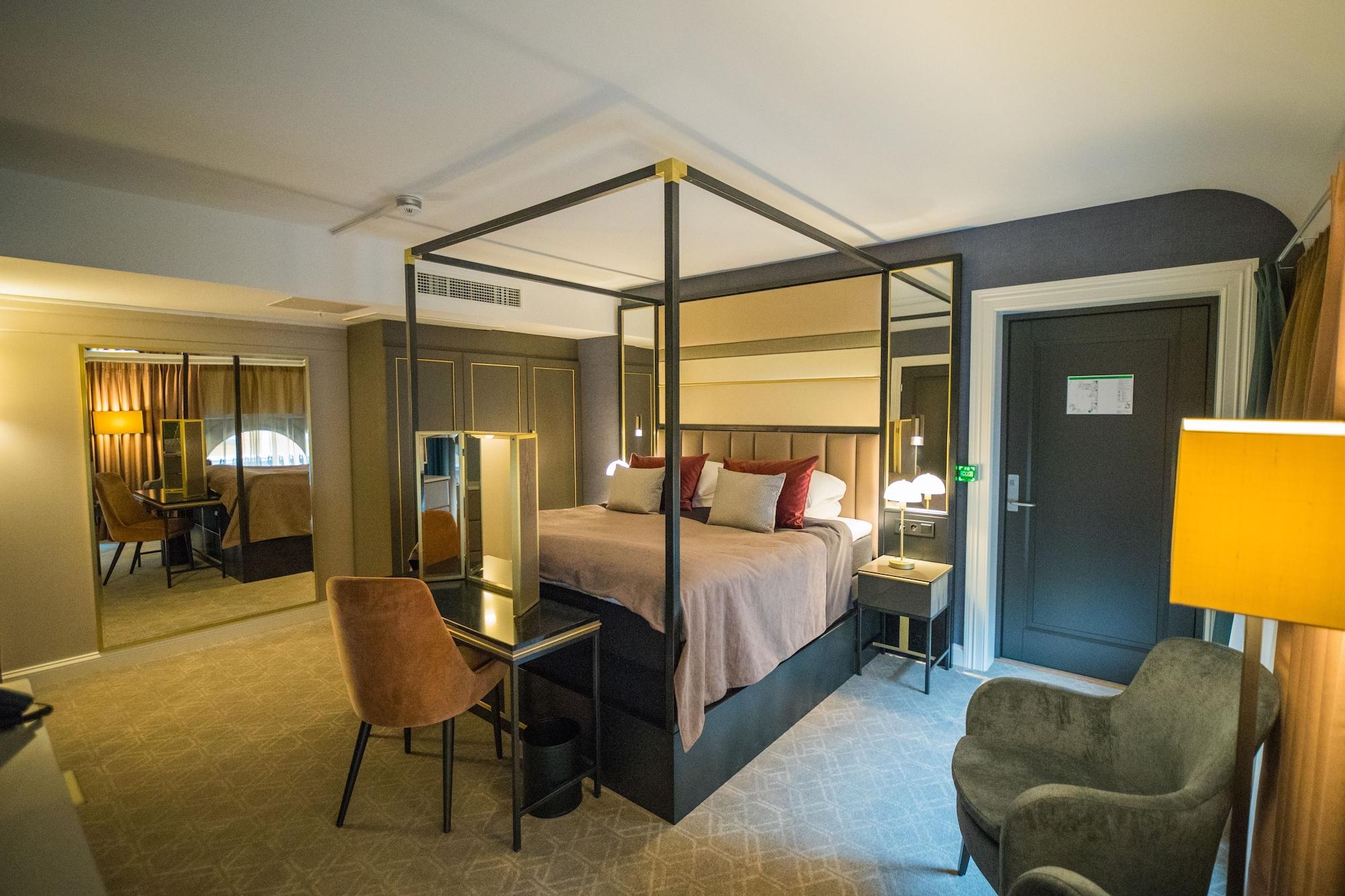 Opus XVI, an SLH Hotel by null