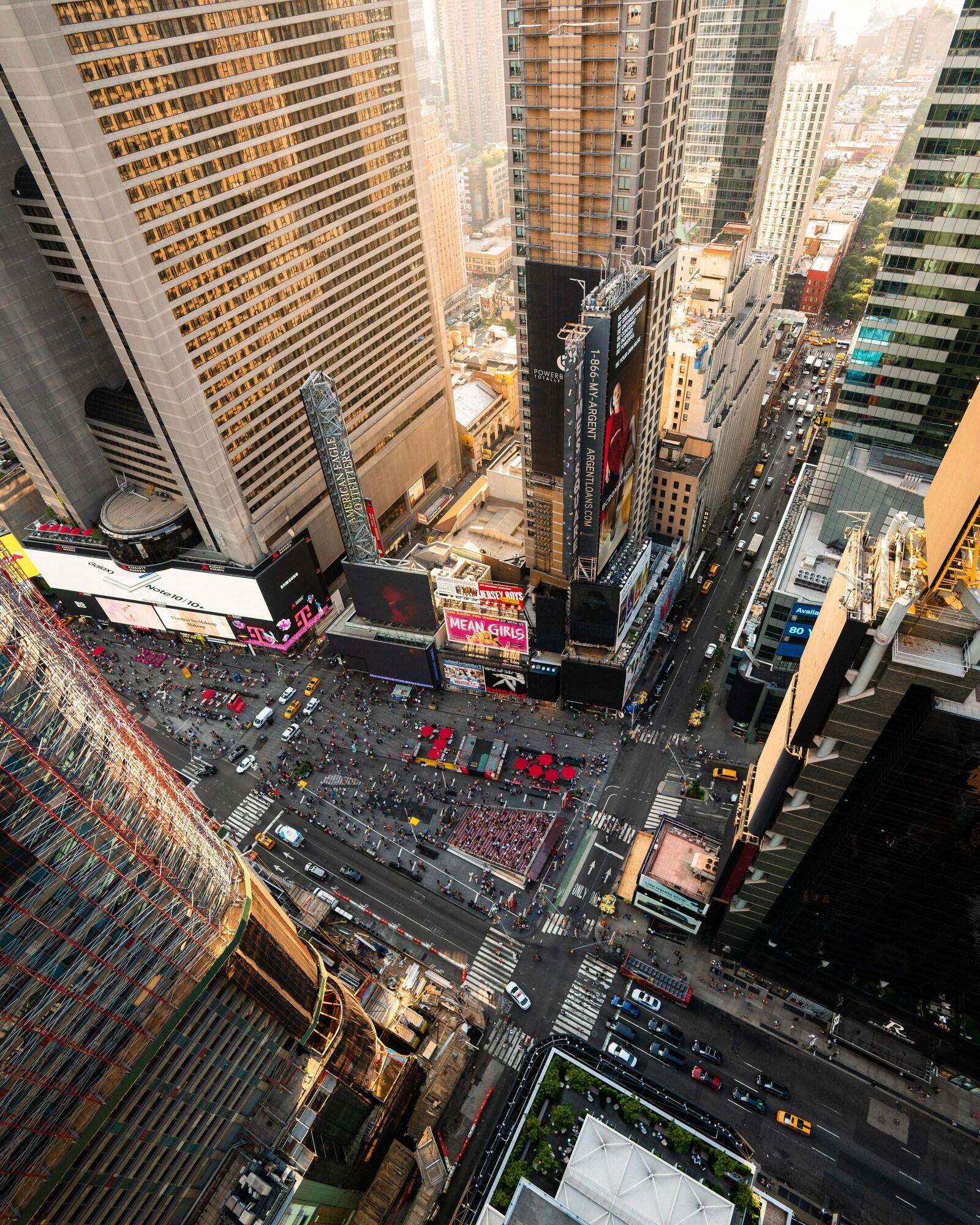 The Times Square EDITION by null
