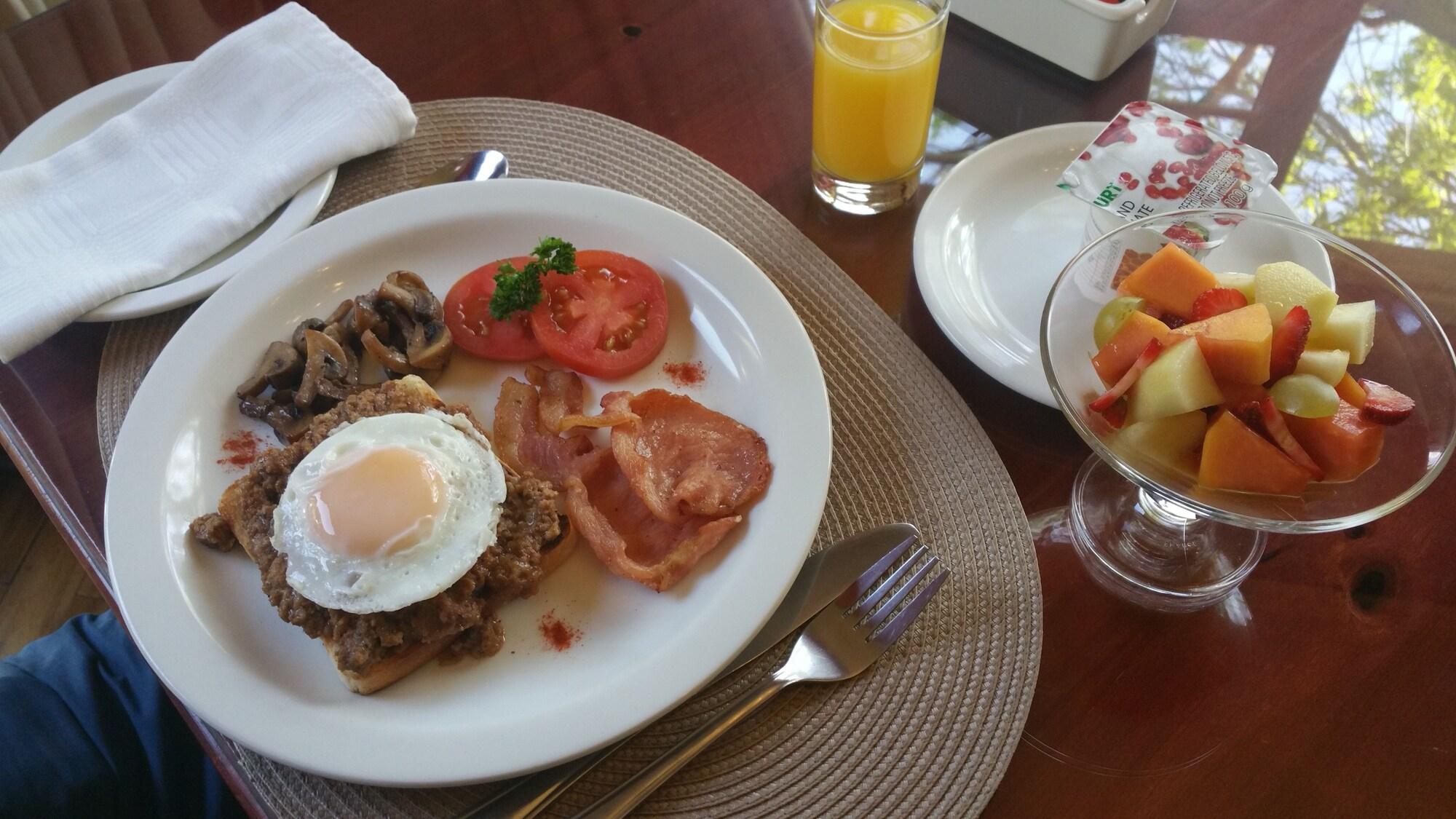 Bayswater Lodge