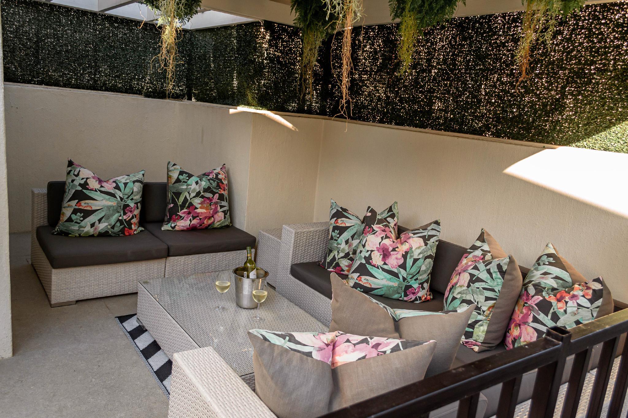 The Ivy Apartments