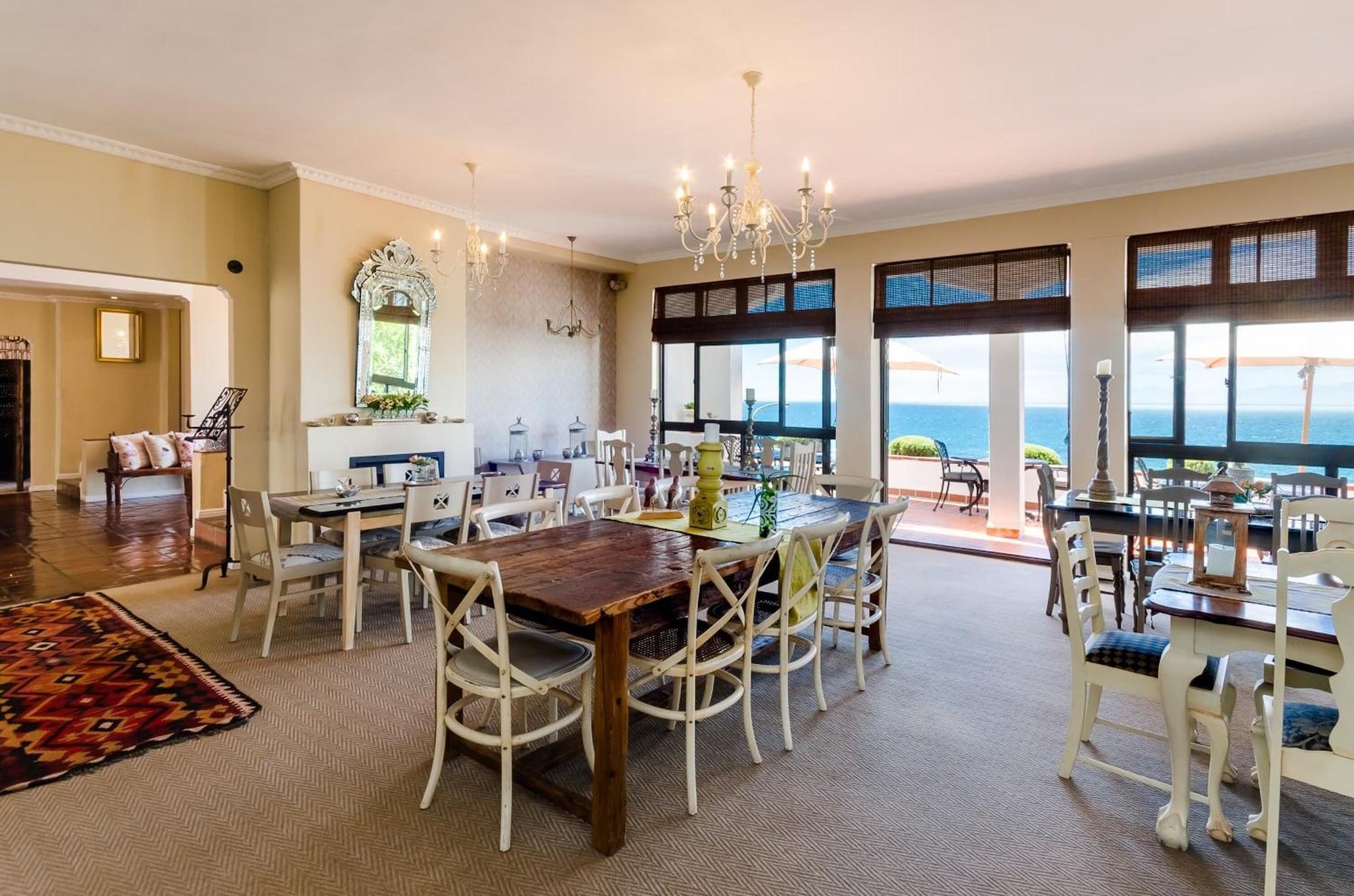 Whale View Manor
