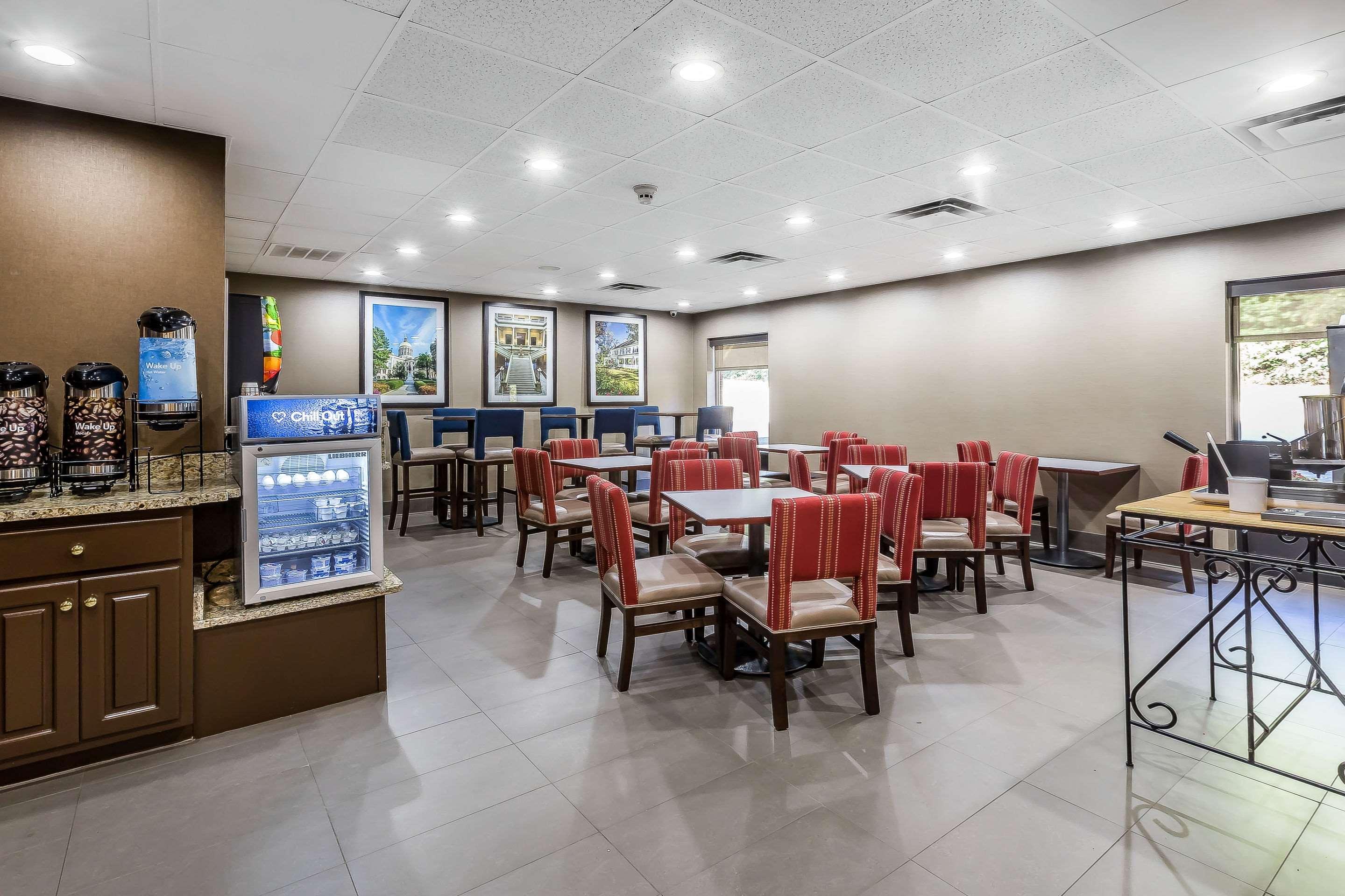 Comfort Inn & Suites Dalton West