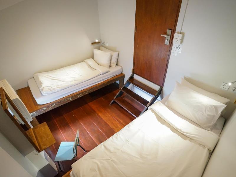 HERE HOSTEL