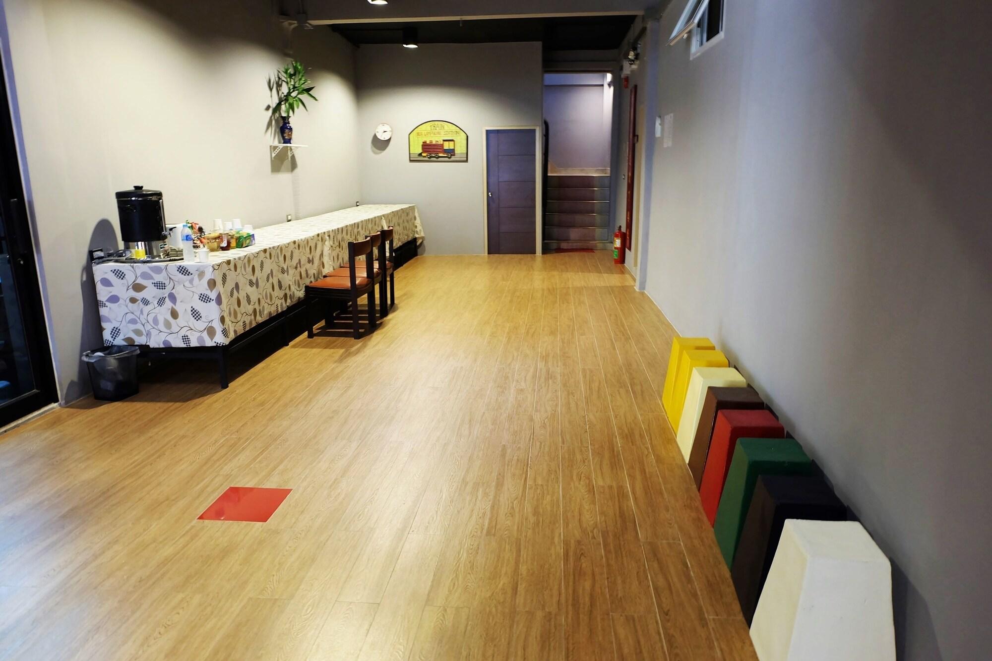 Inn Stations Hostel