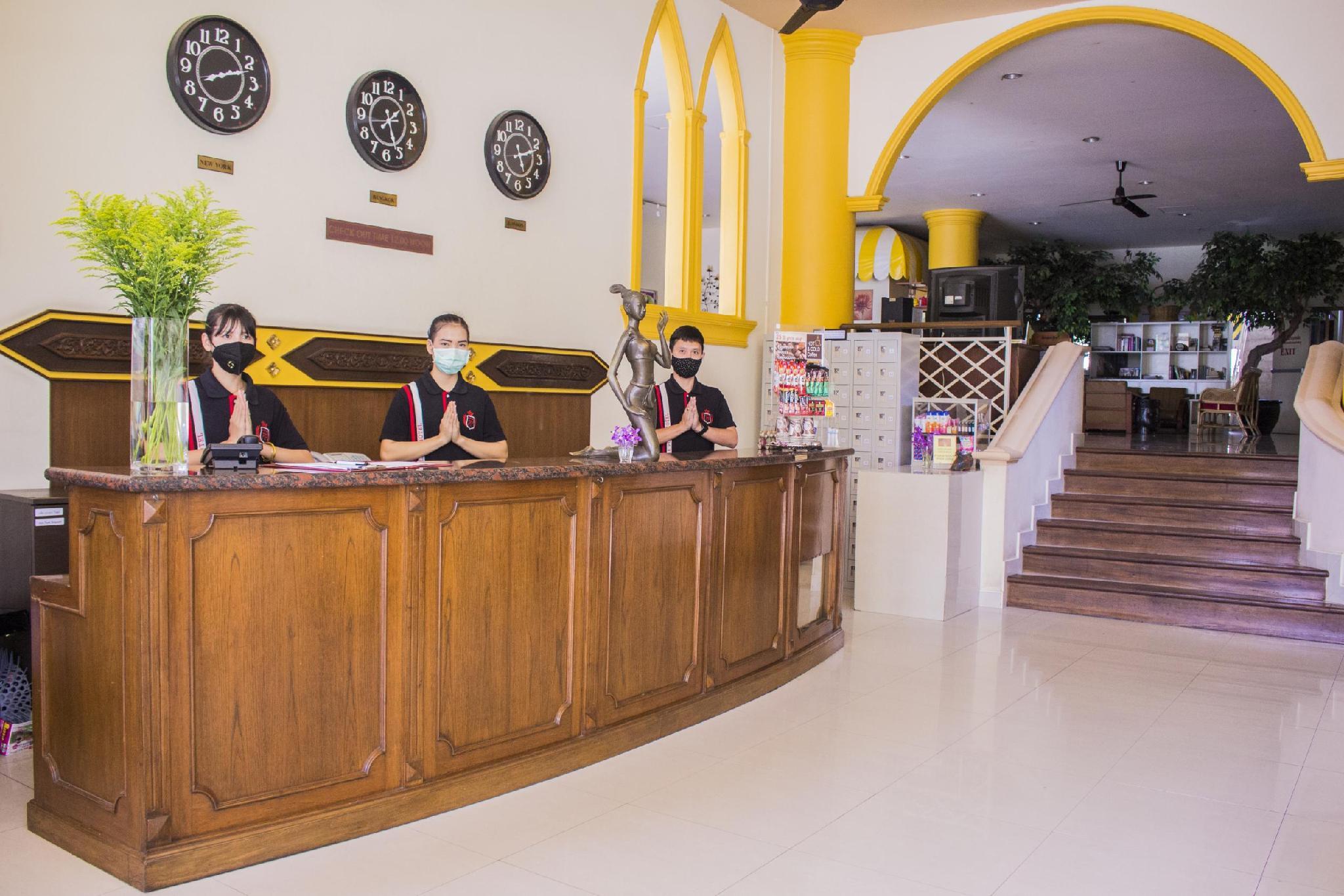 People Place Hotel 2