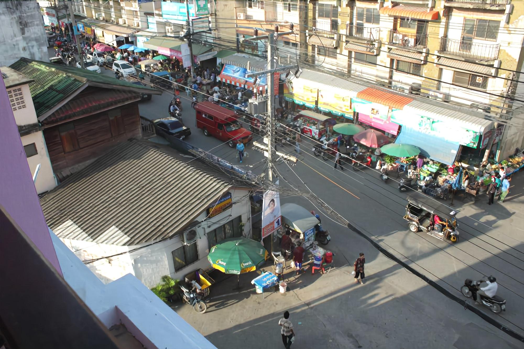 Changpuak Boutique House by null