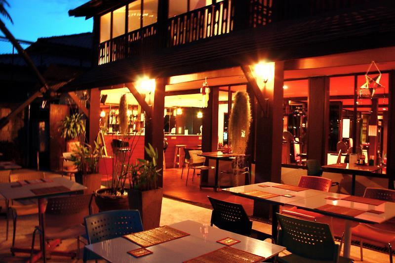 Club One Seven Gay Men Hotel Chiang Mai