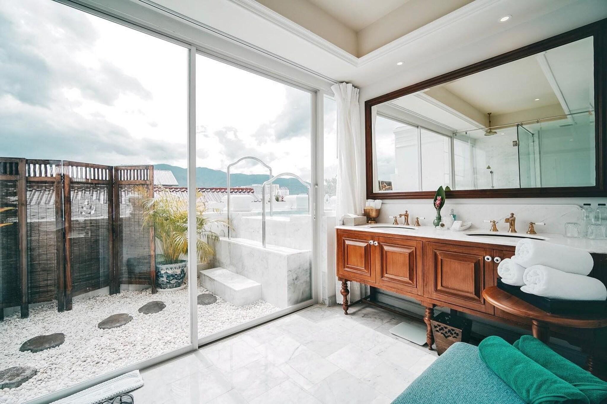 The Inside House by null