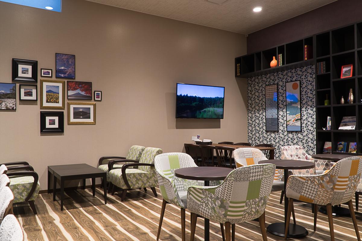 CABIN LOUNGE HIGHLAND STATION INN CAPSULE HOTEL