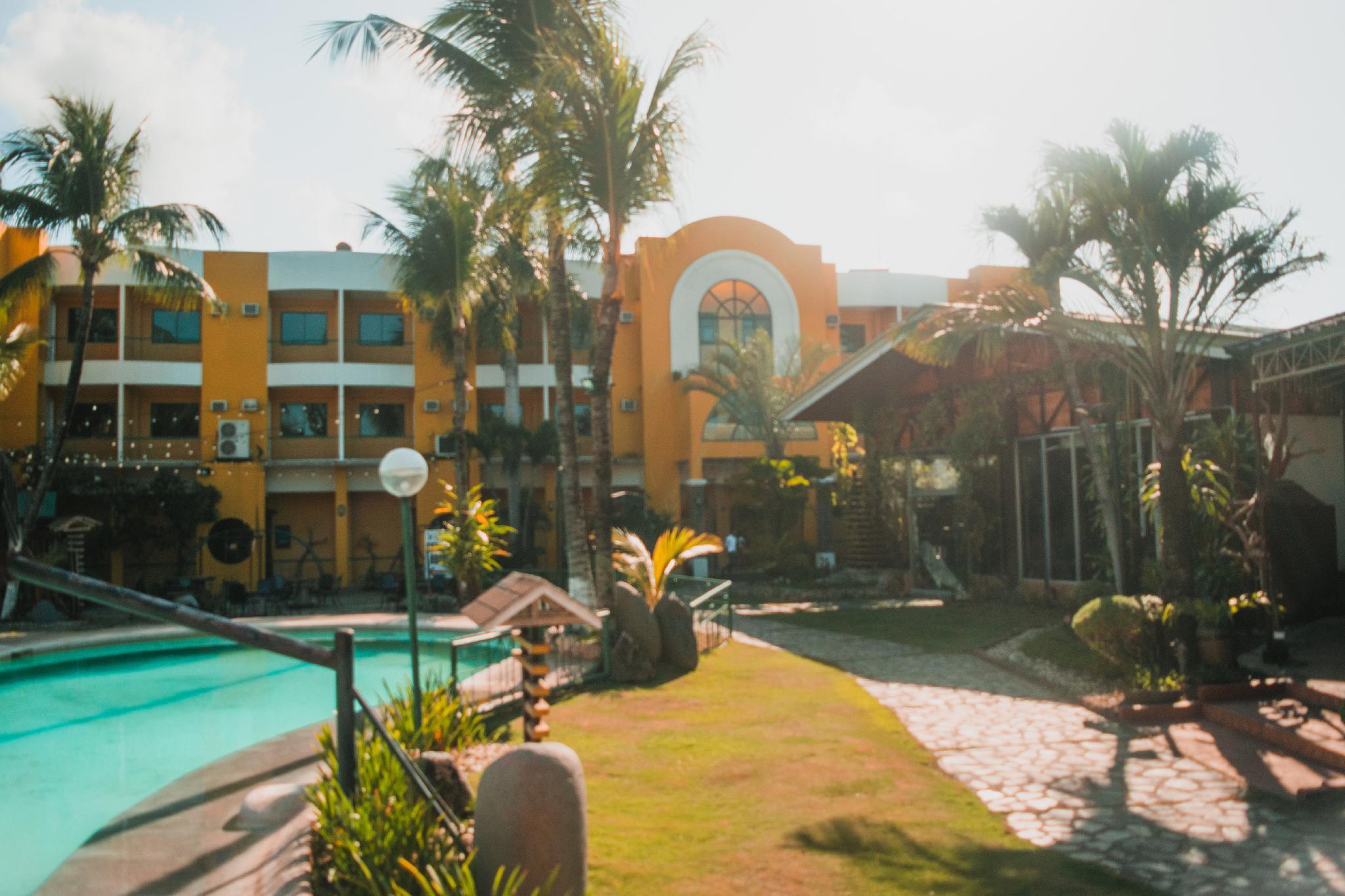 Country Village Hotel