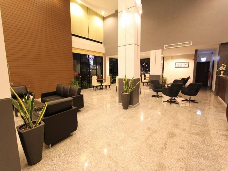 S Tara Grand Hotel