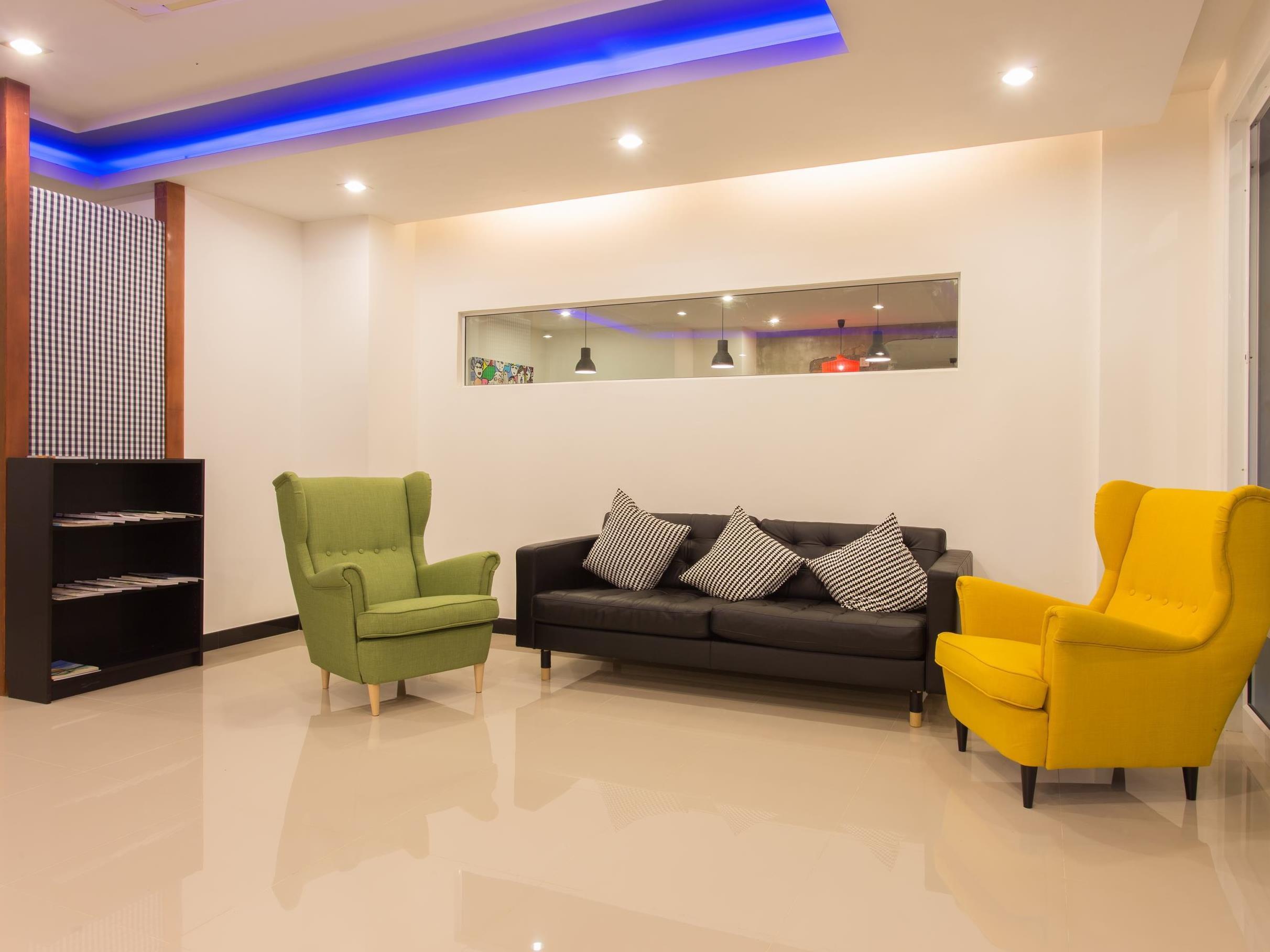 Krabi Inn And Omm Hotel