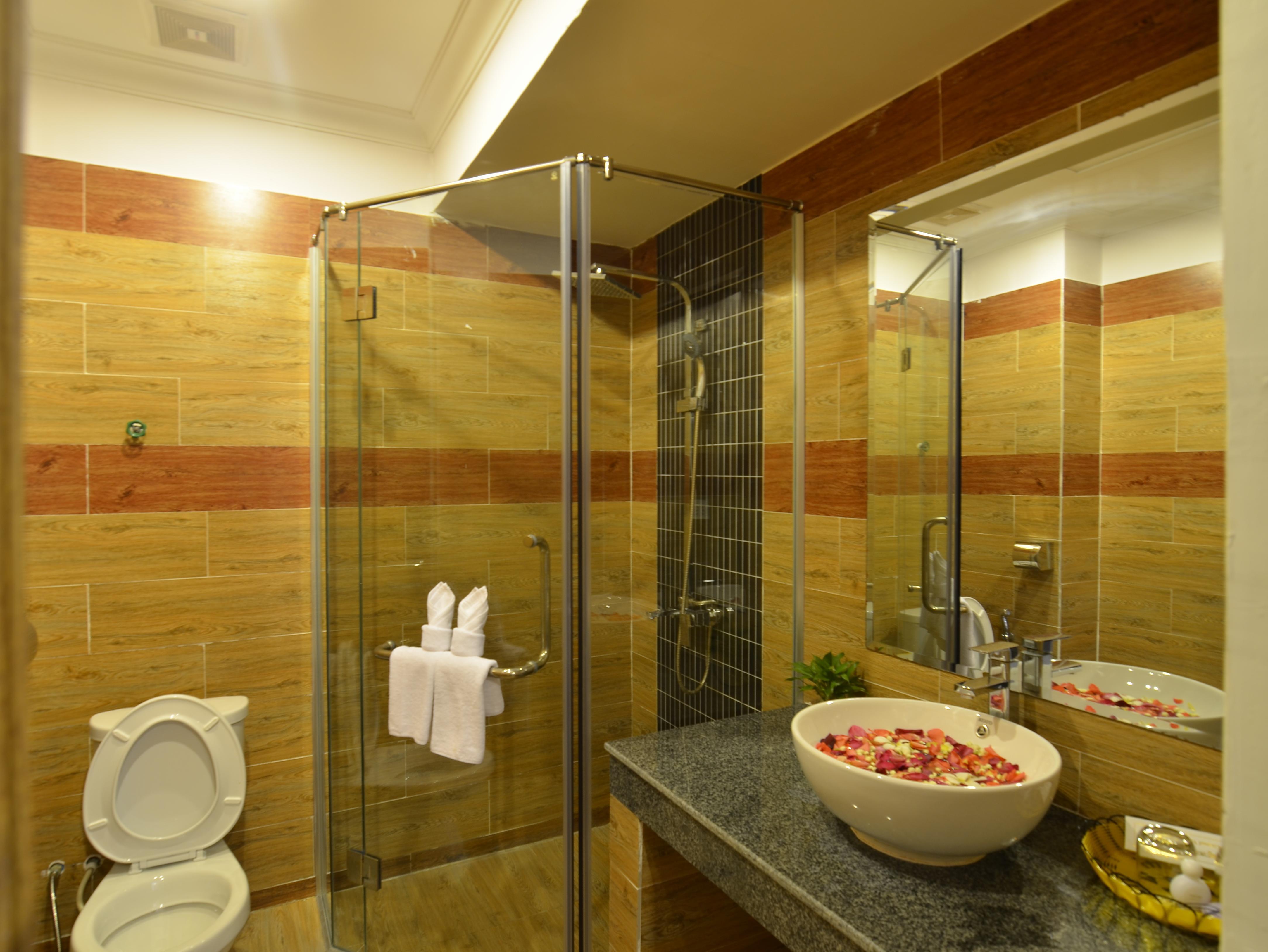 Grand Waterfront Hotel