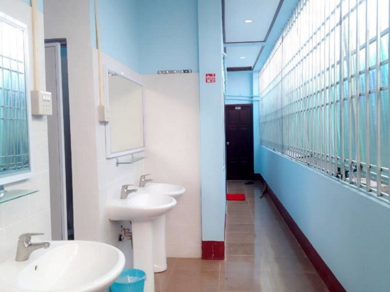 Lucky Backpackers Hostel by null