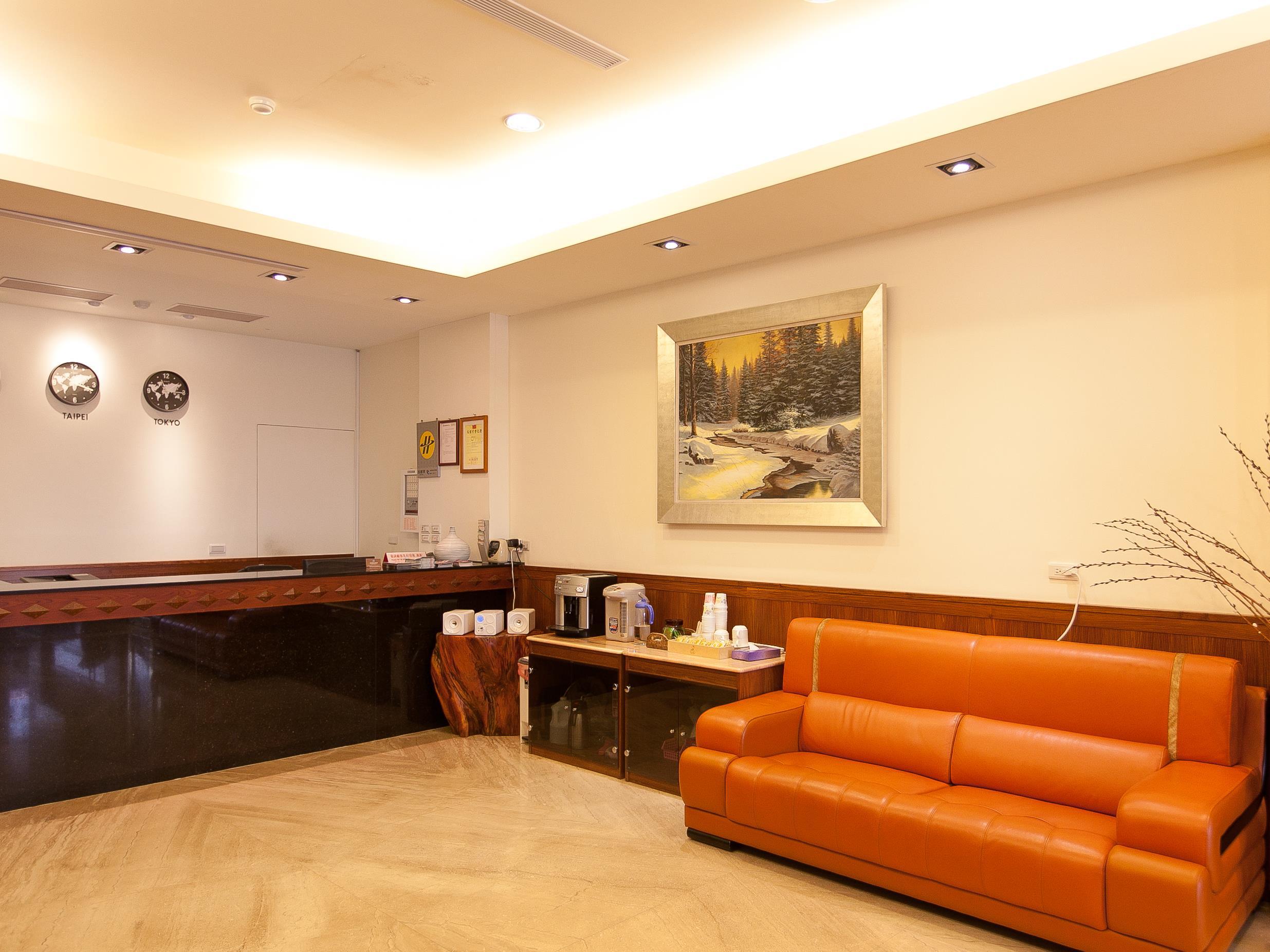 Mucha Hotel