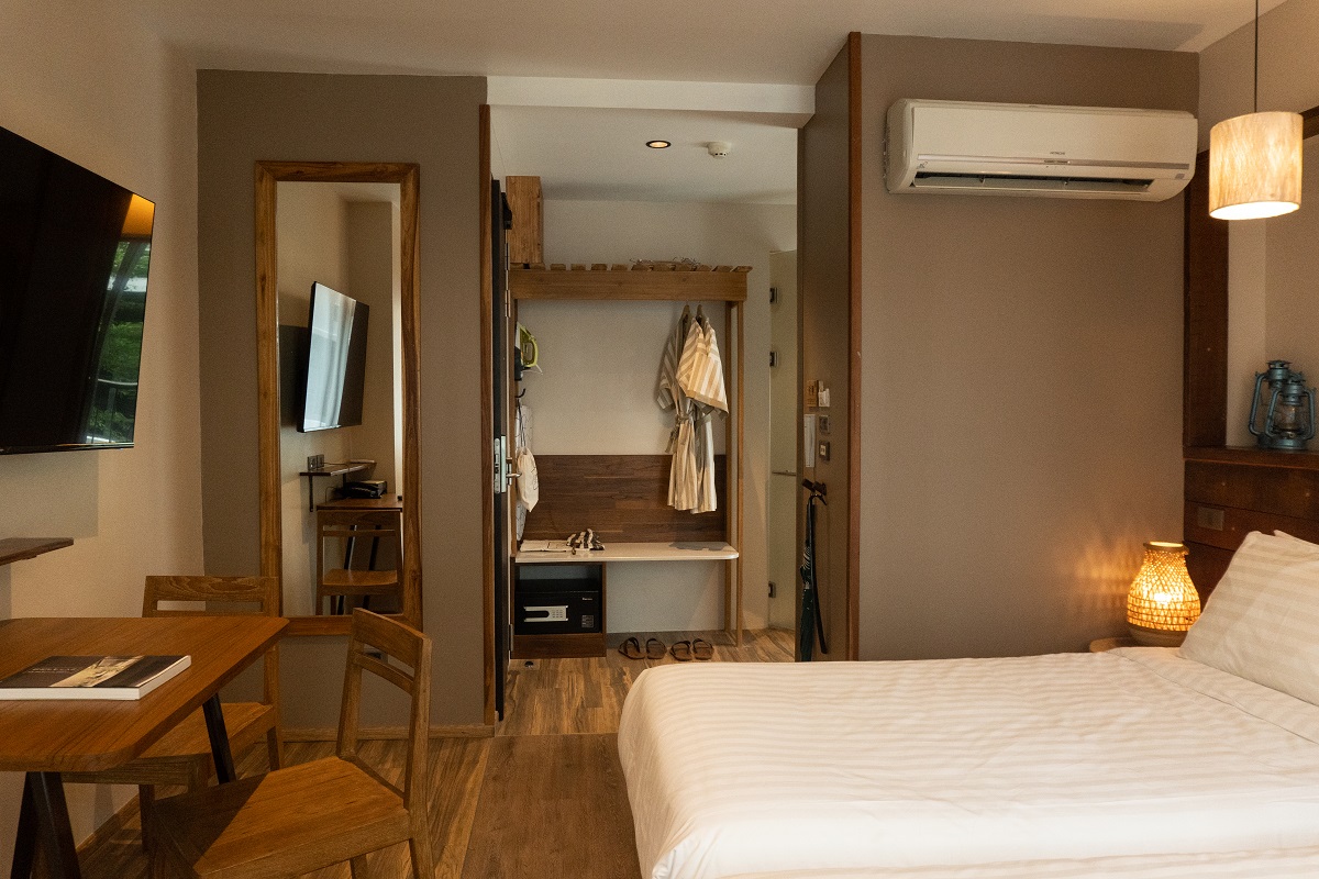 Tints of Blue Residence by null