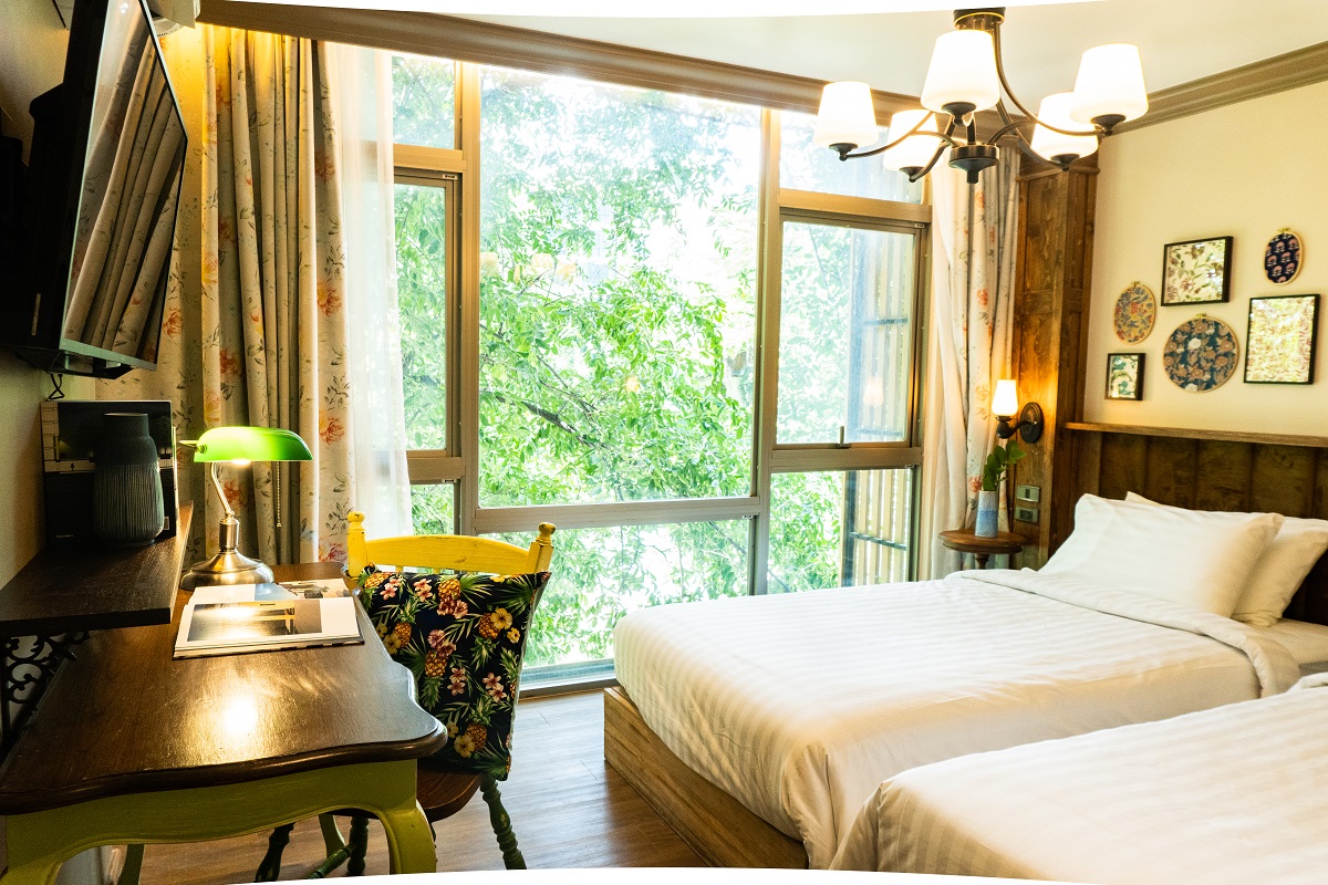 Tints of Blue Residence by null