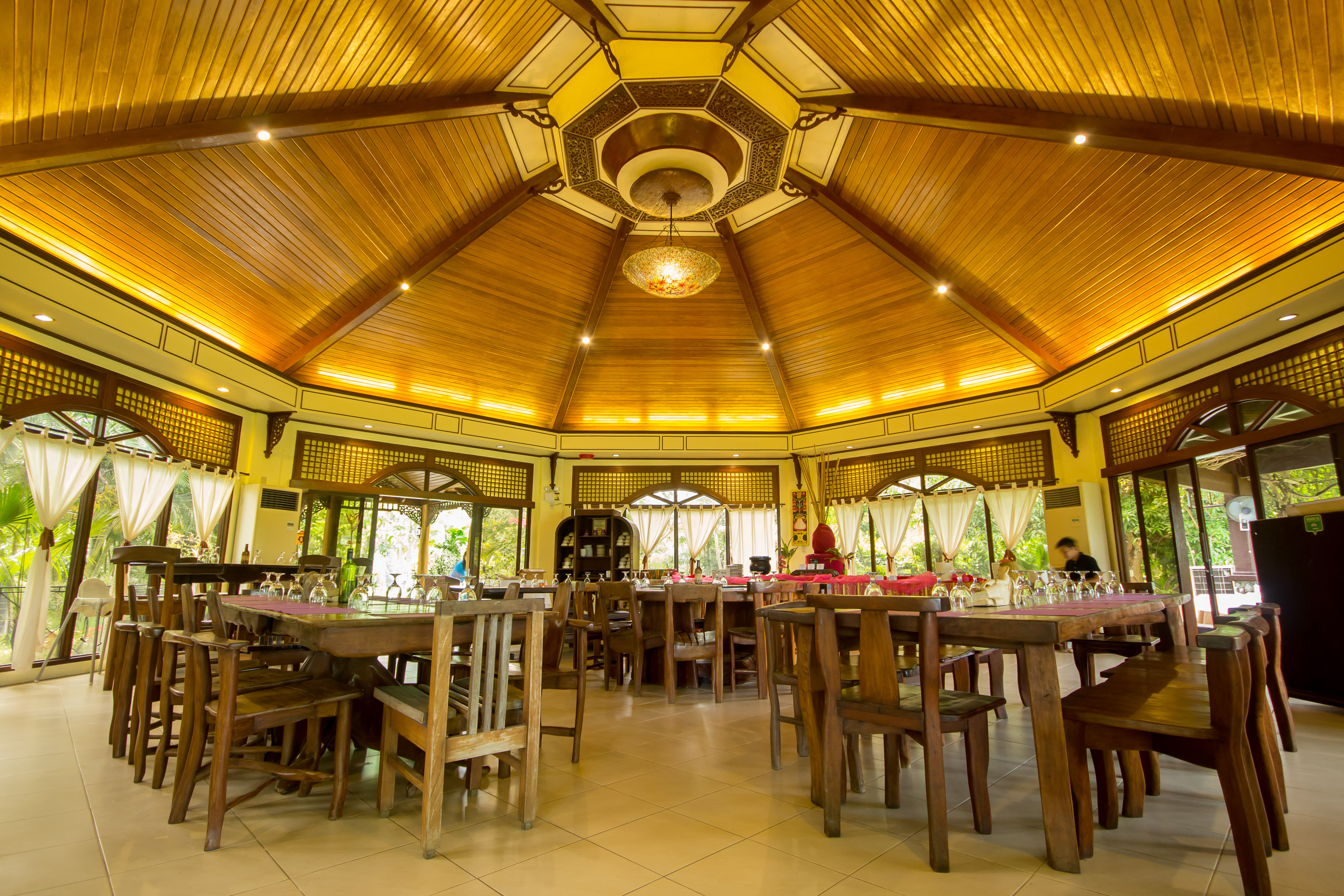 Cintai - Coritos Garden Hotel